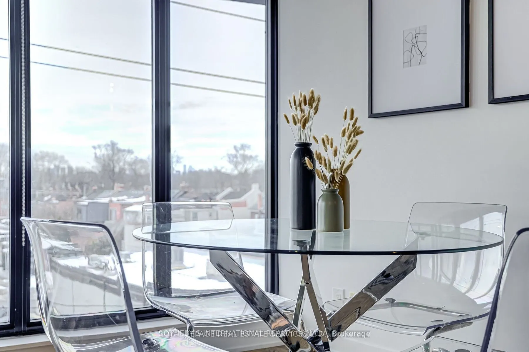1239 Dundas Street W, #404