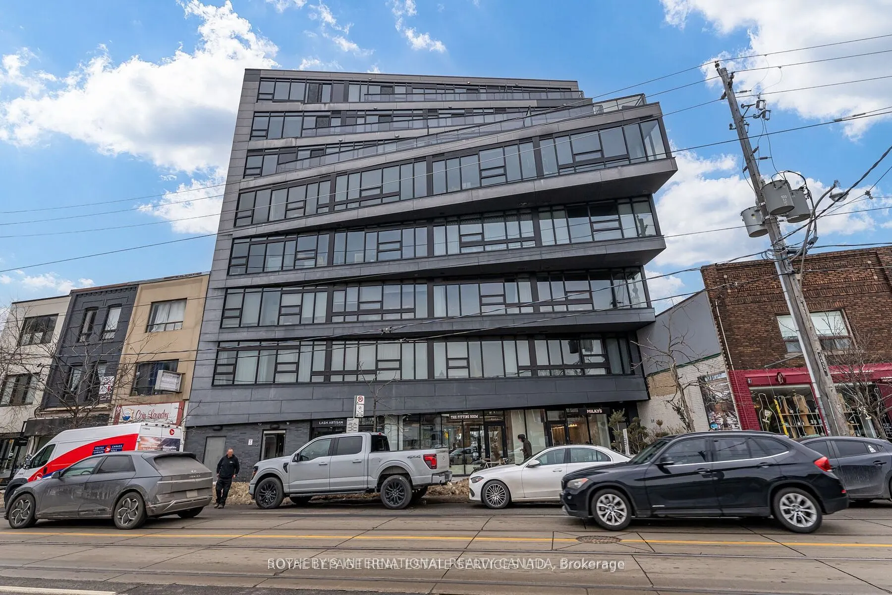 1239 Dundas Street W, #404