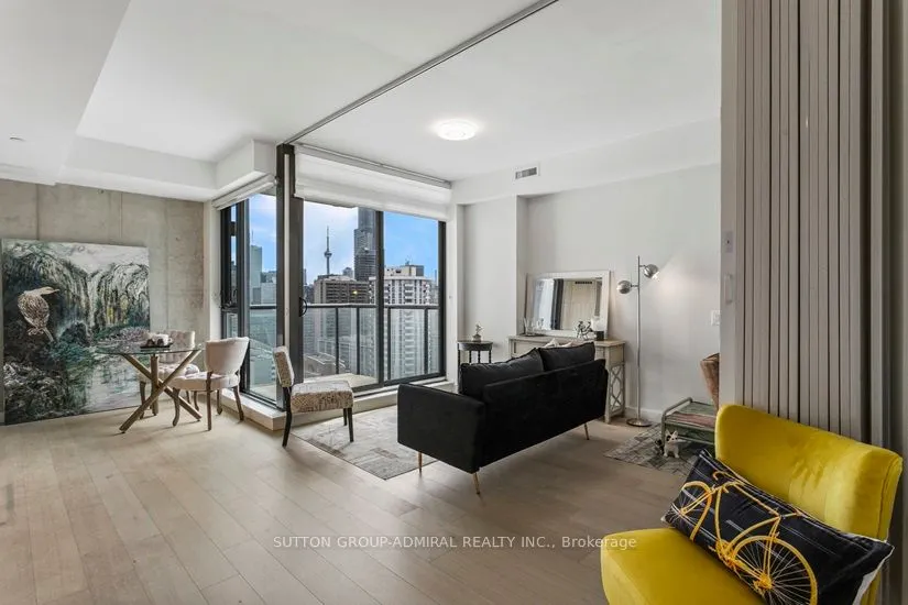 81 Wellesley Street E, #2104