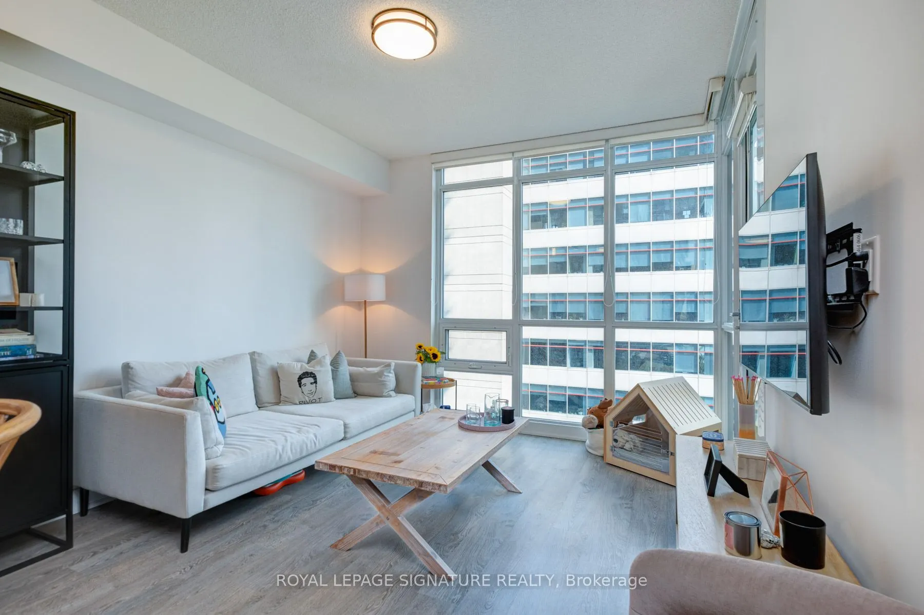 30 Roehampton Avenue, #906