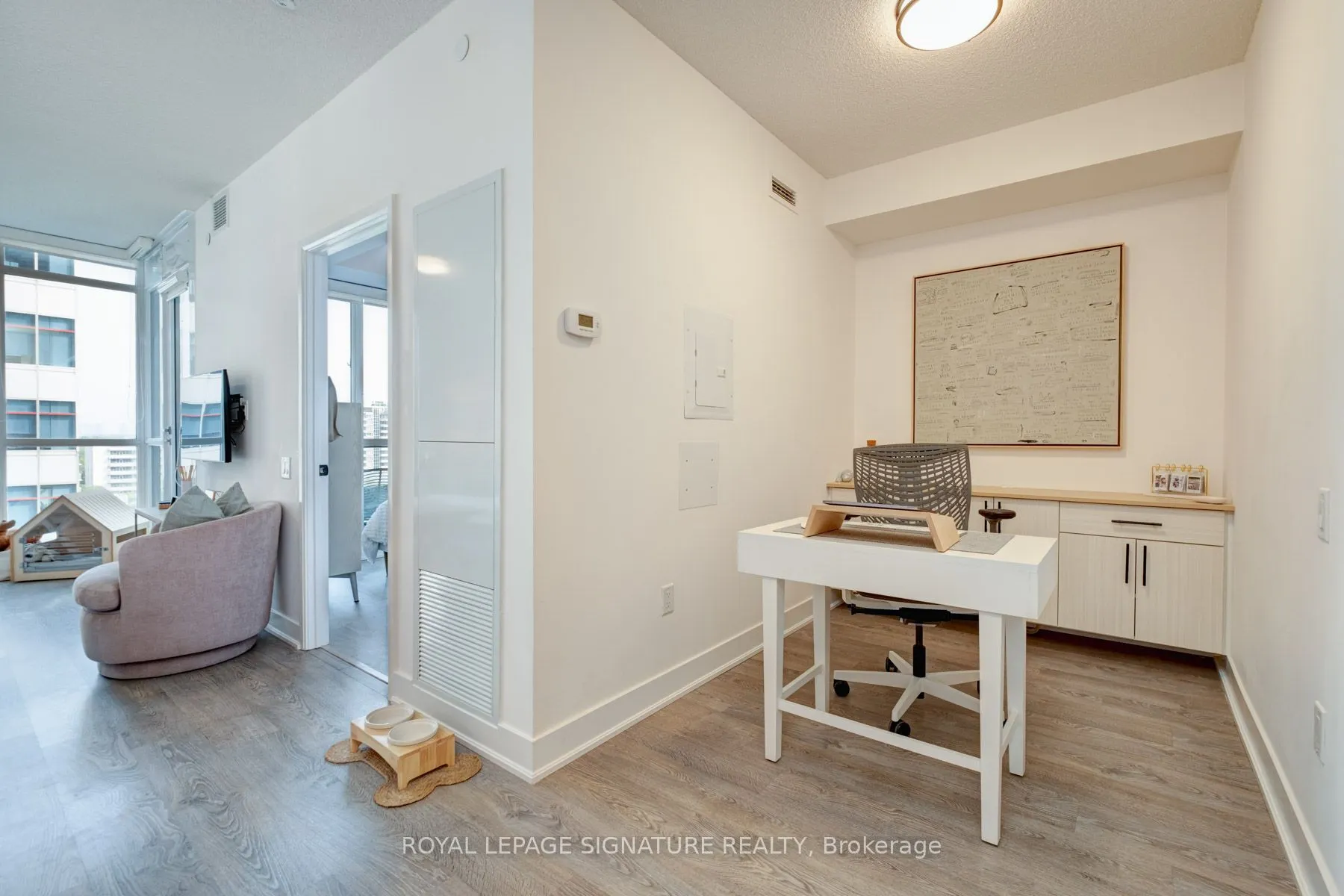 30 Roehampton Avenue, #906