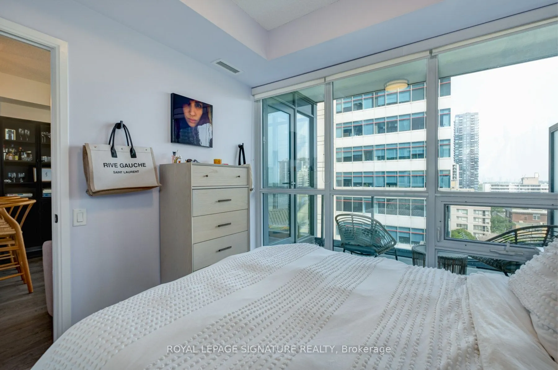 30 Roehampton Avenue, #906