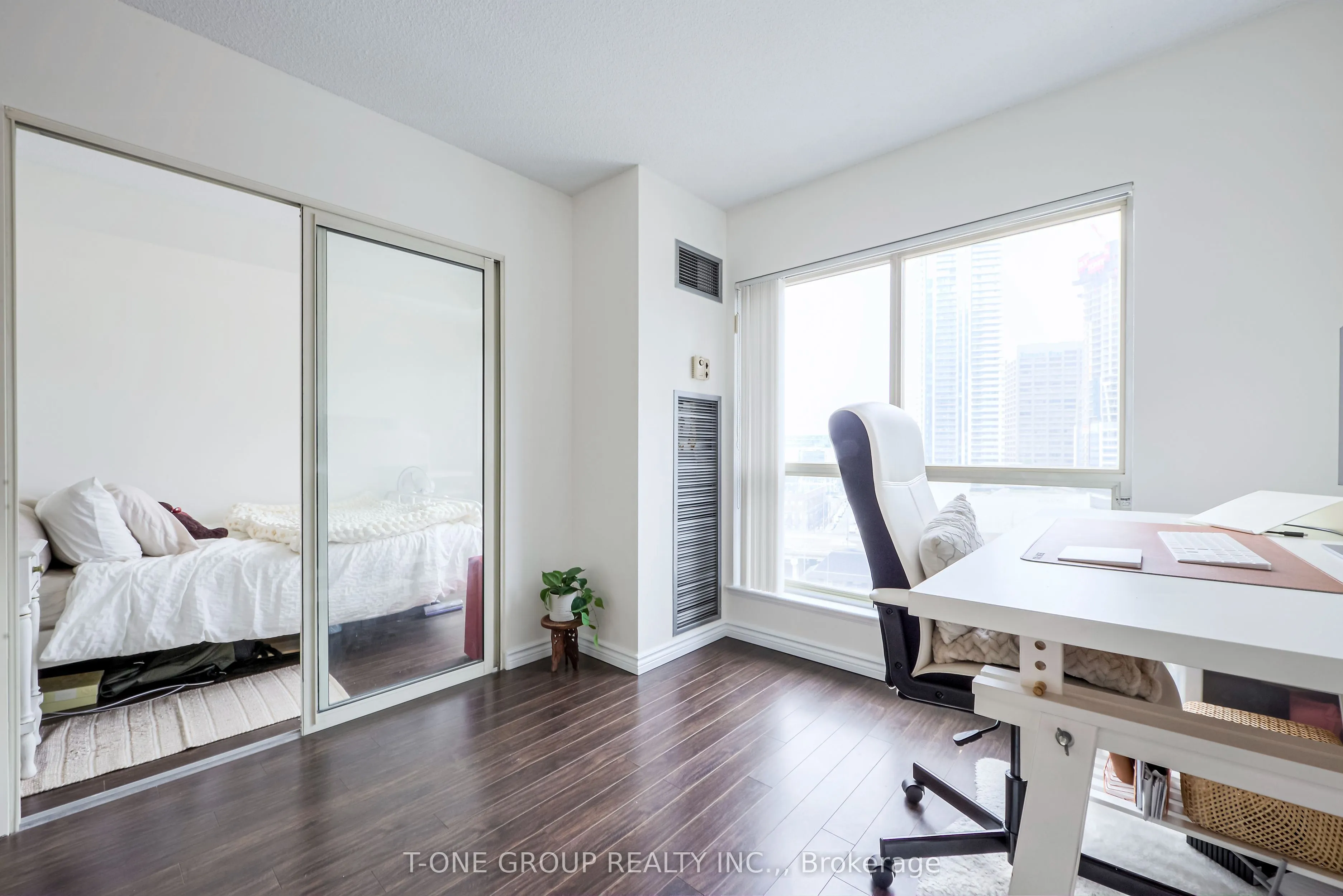 25 The Esplanade, #1219