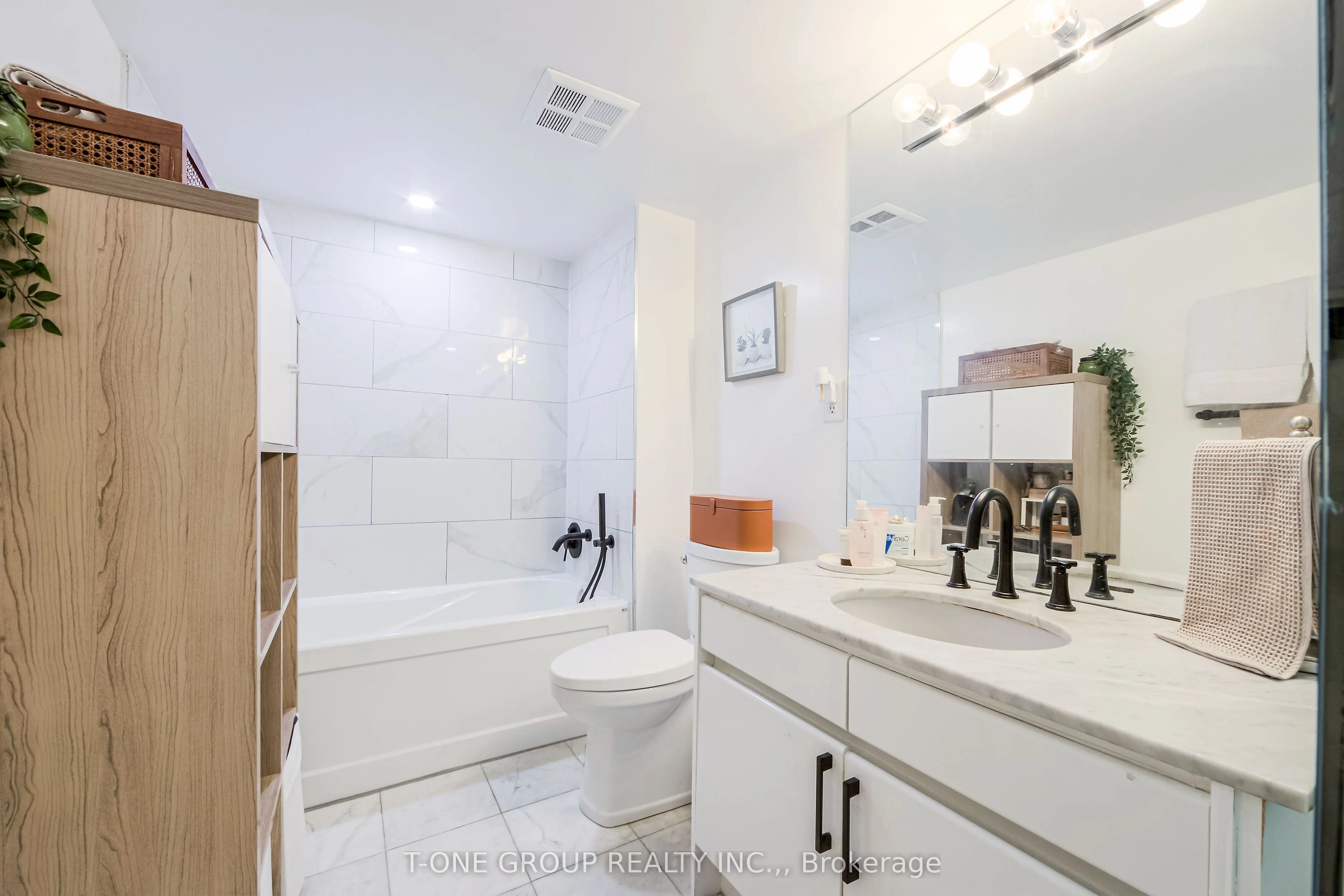 25 The Esplanade, #1219