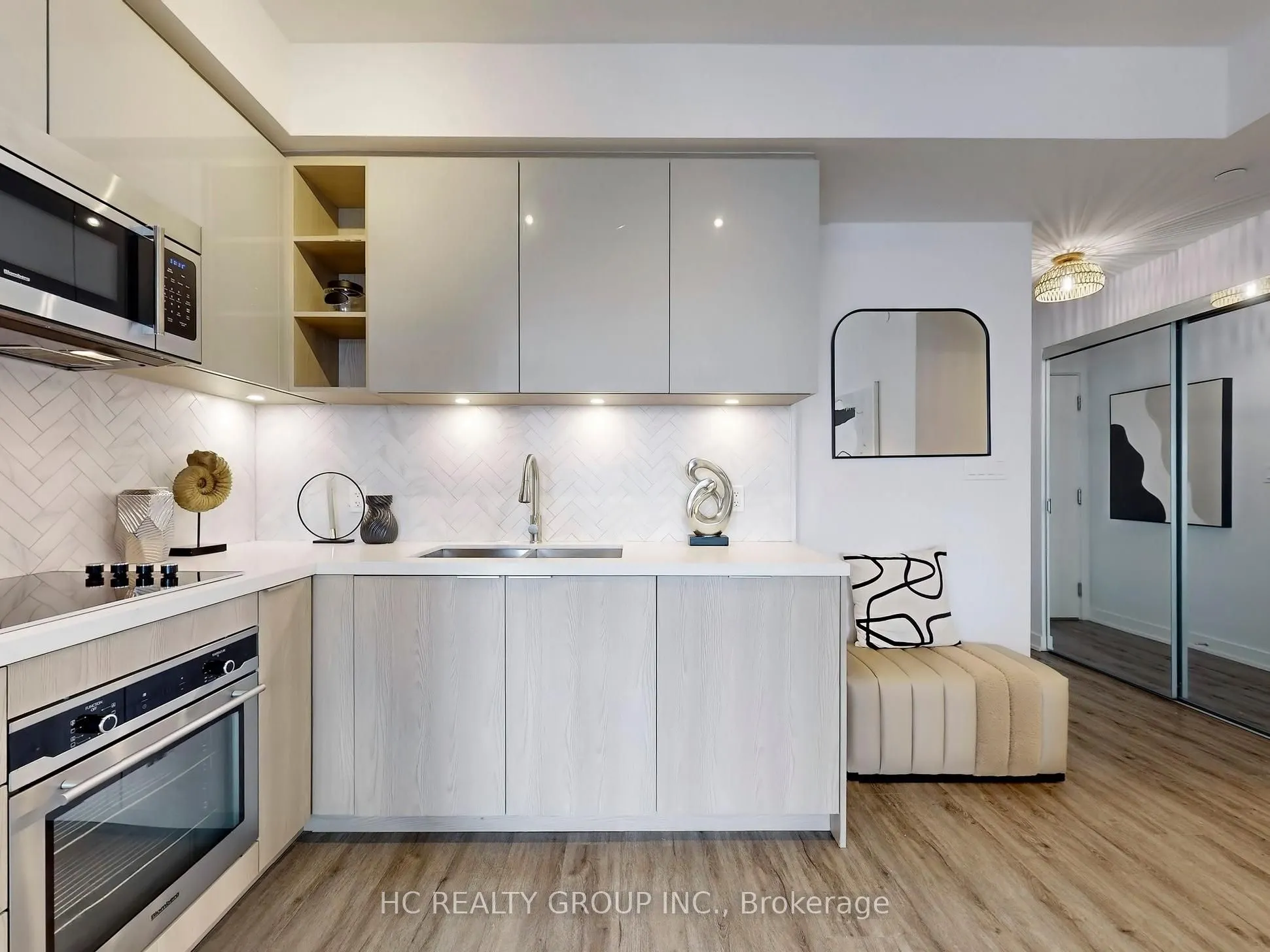 50 Ordnance Street, #2711