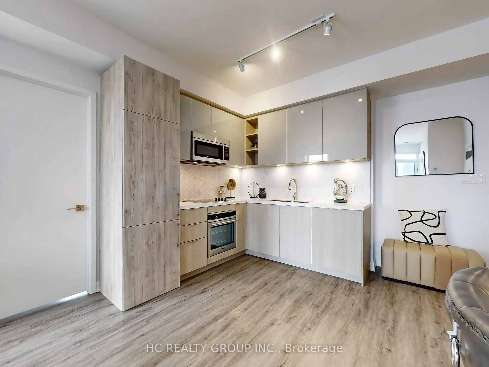 50 Ordnance Street, #2711
