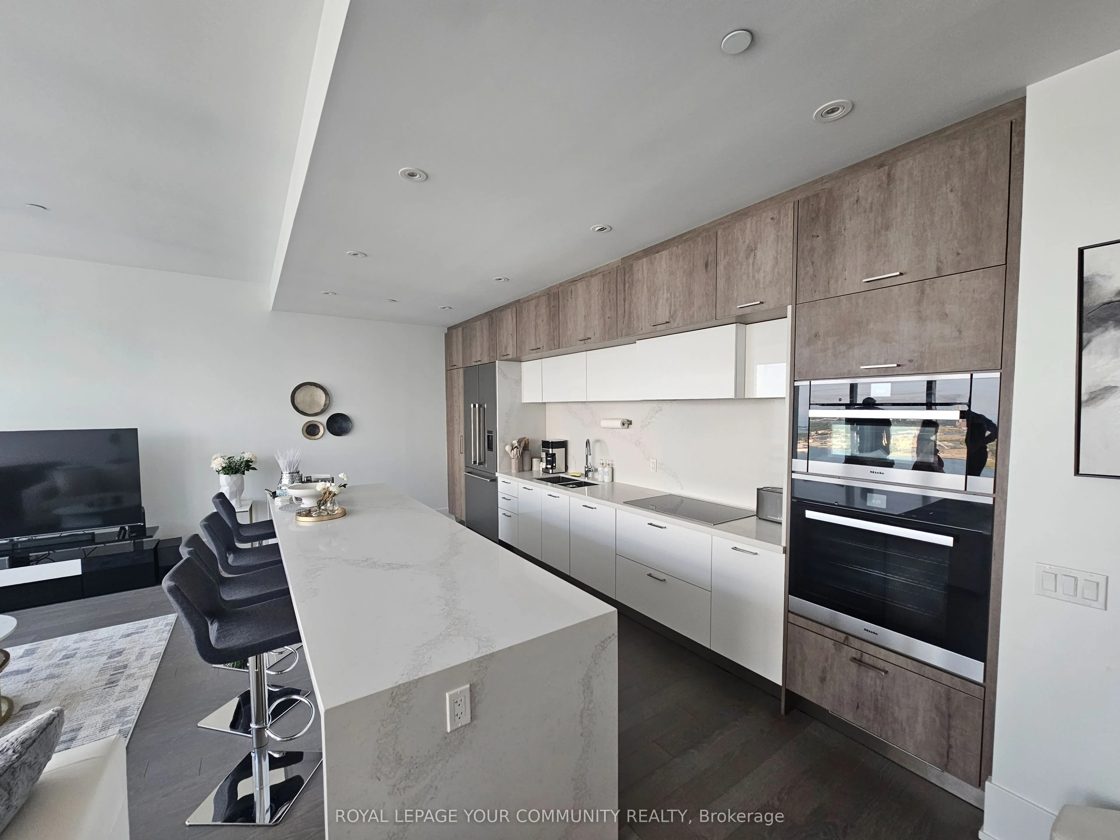 10 York Street, #6503