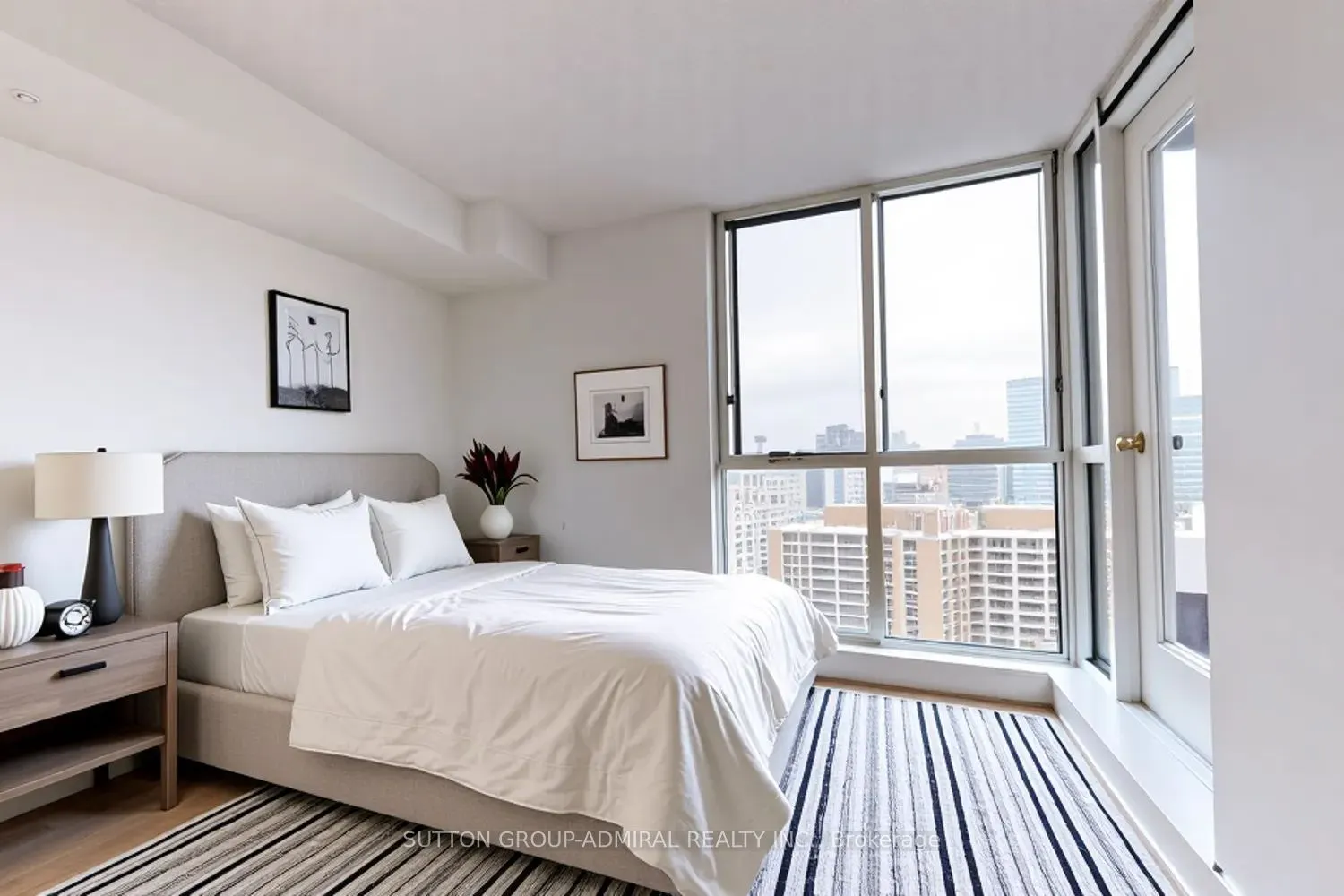 736 Bay Street, #2505