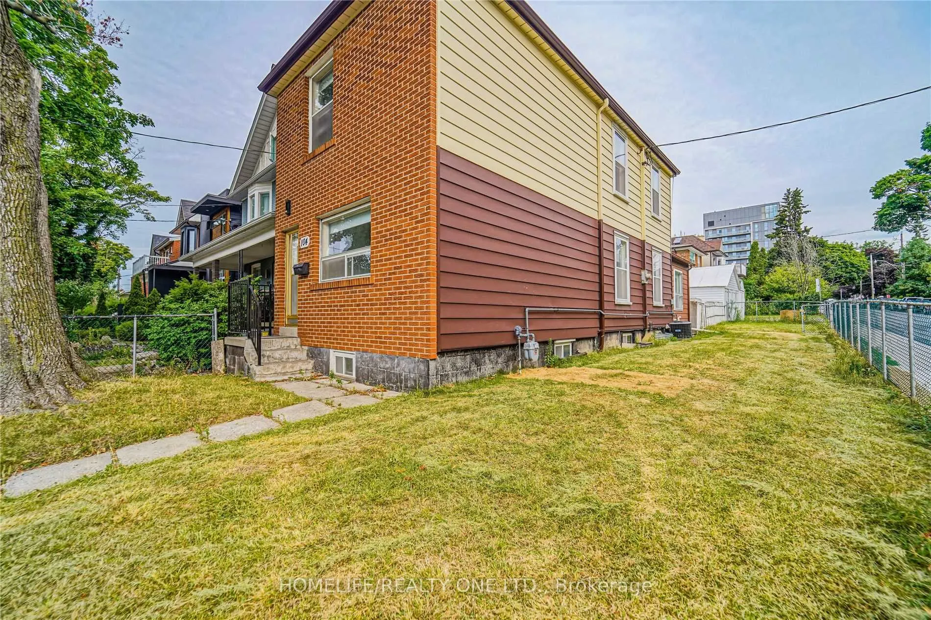104 Benson Avenue, #Upper