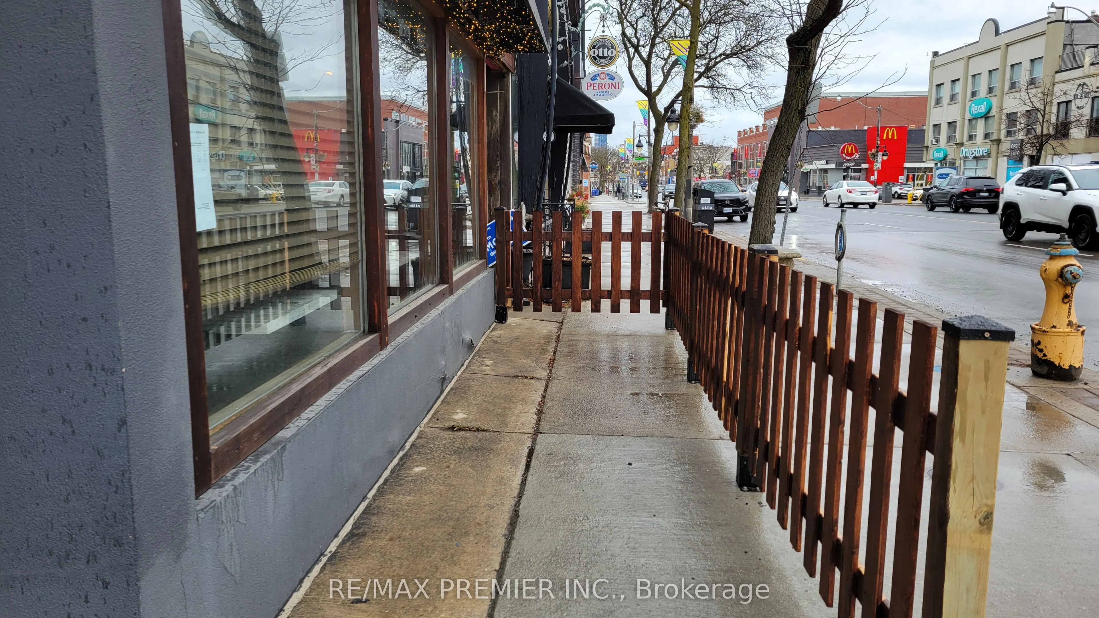3443 Yonge Street