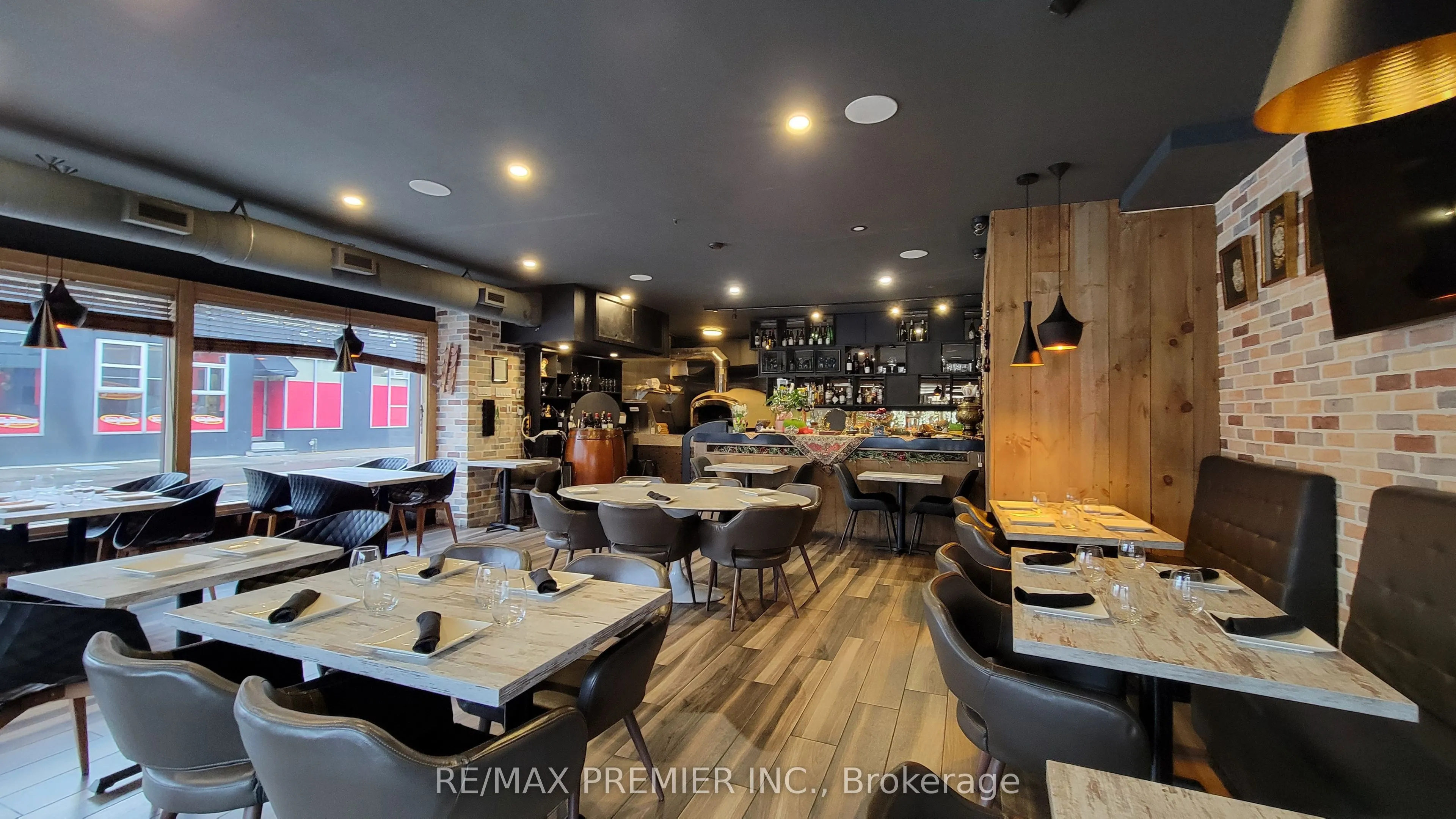 3443 Yonge Street