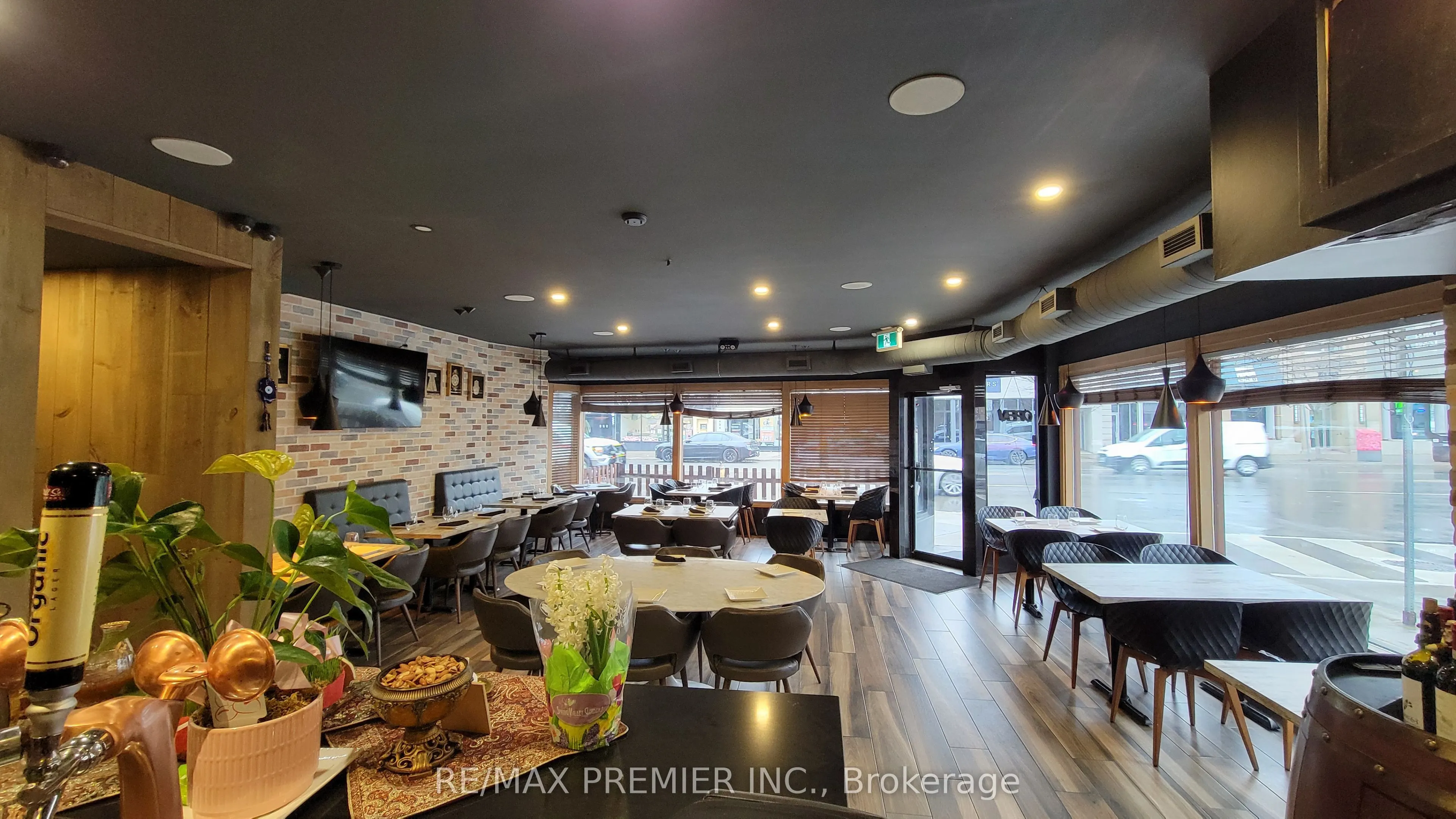 3443 Yonge Street
