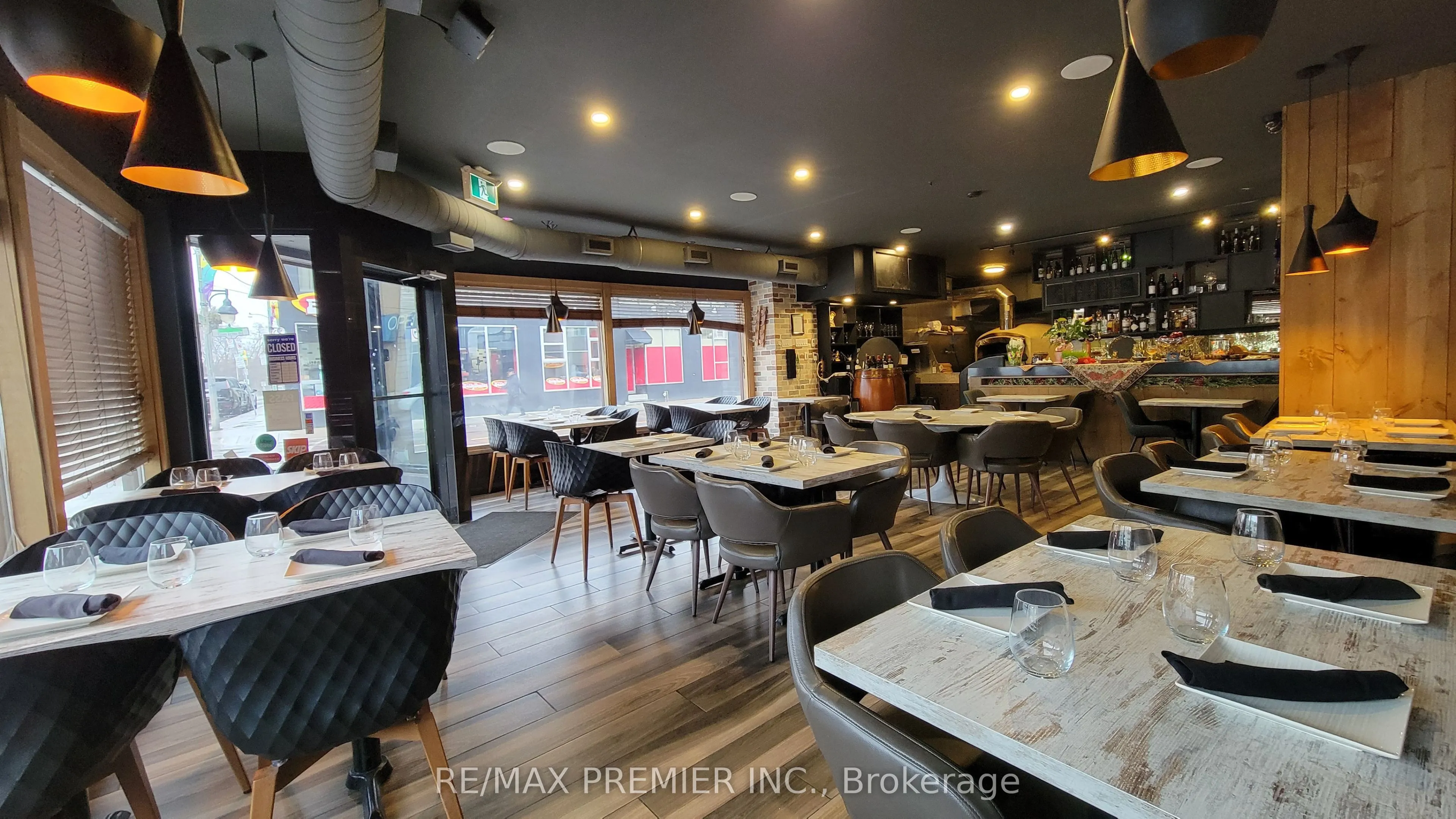 3443 Yonge Street