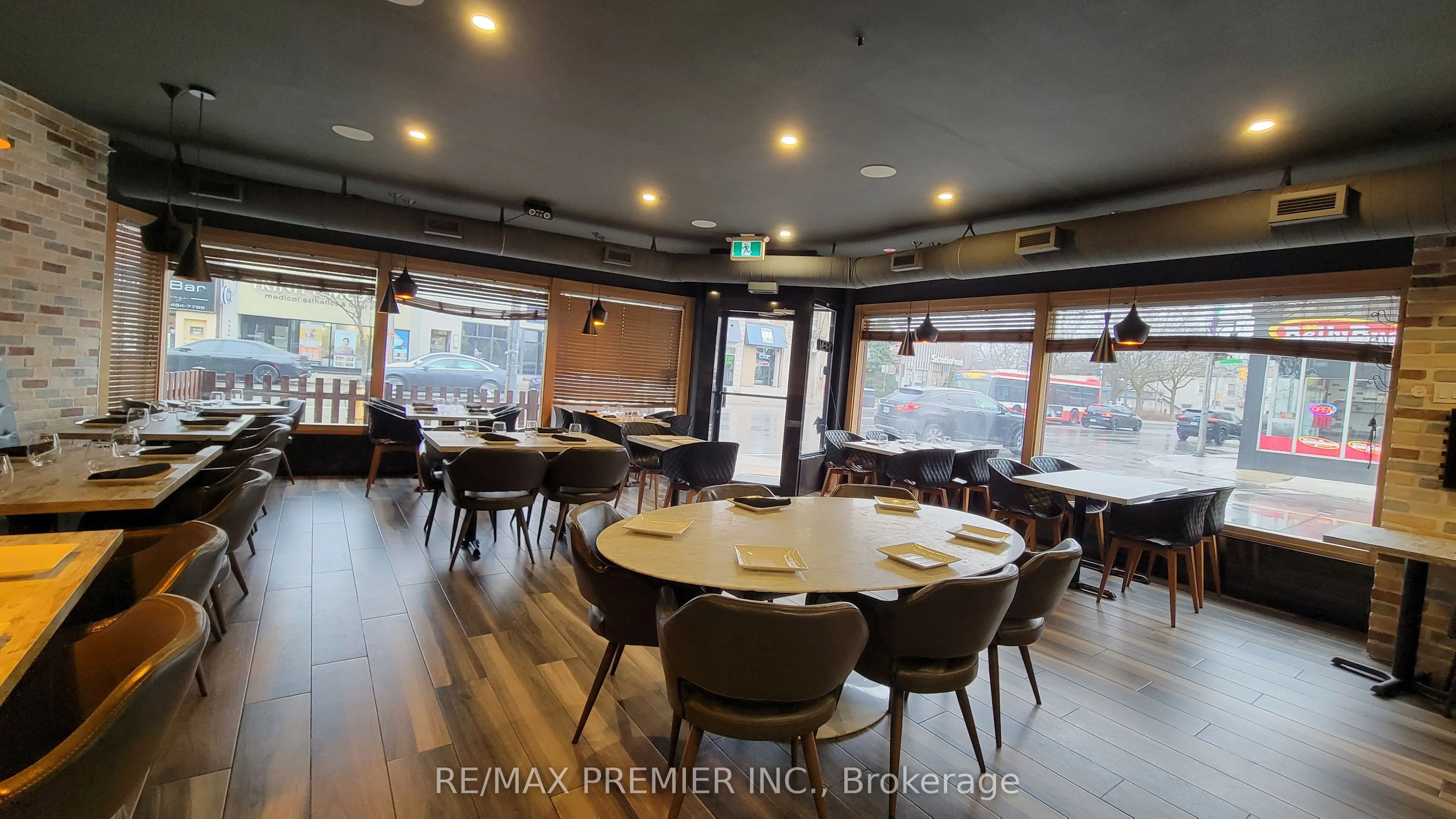 3443 Yonge Street