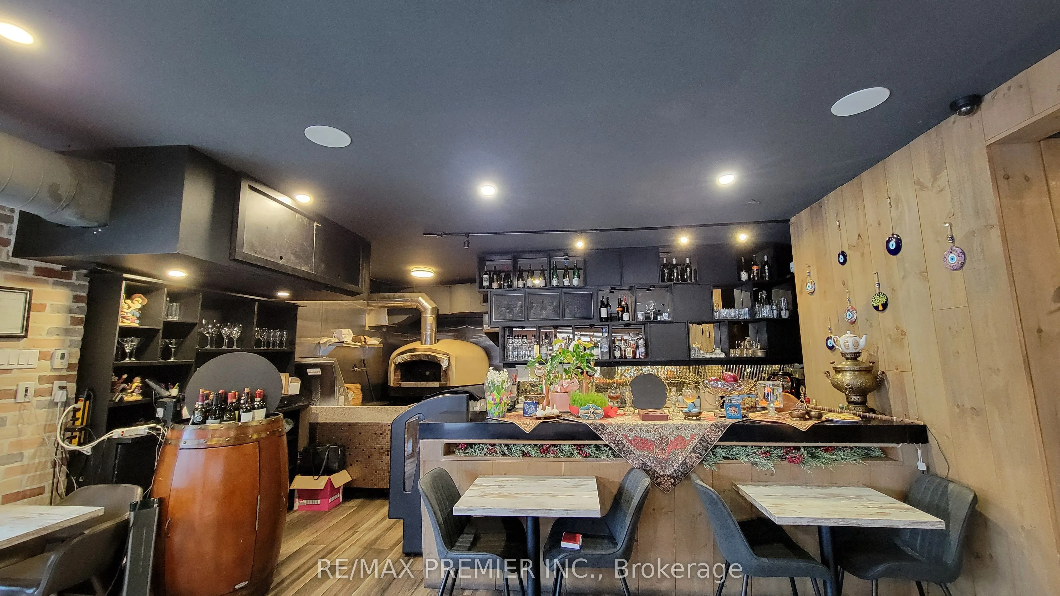 3443 Yonge Street