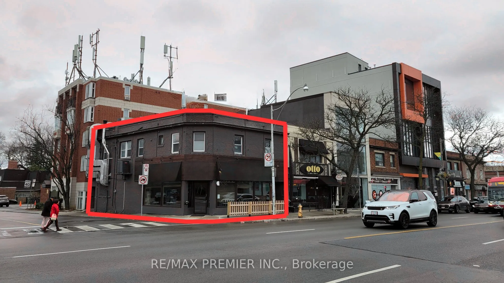 3443 Yonge Street