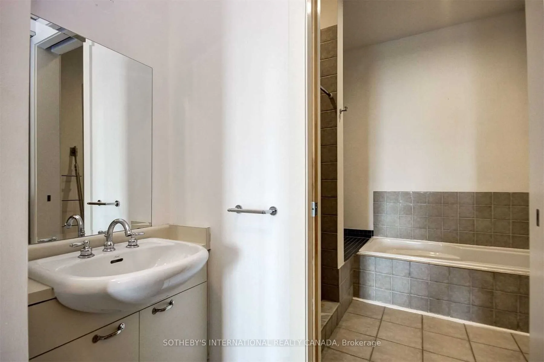 155 Dalhousie Street, #947