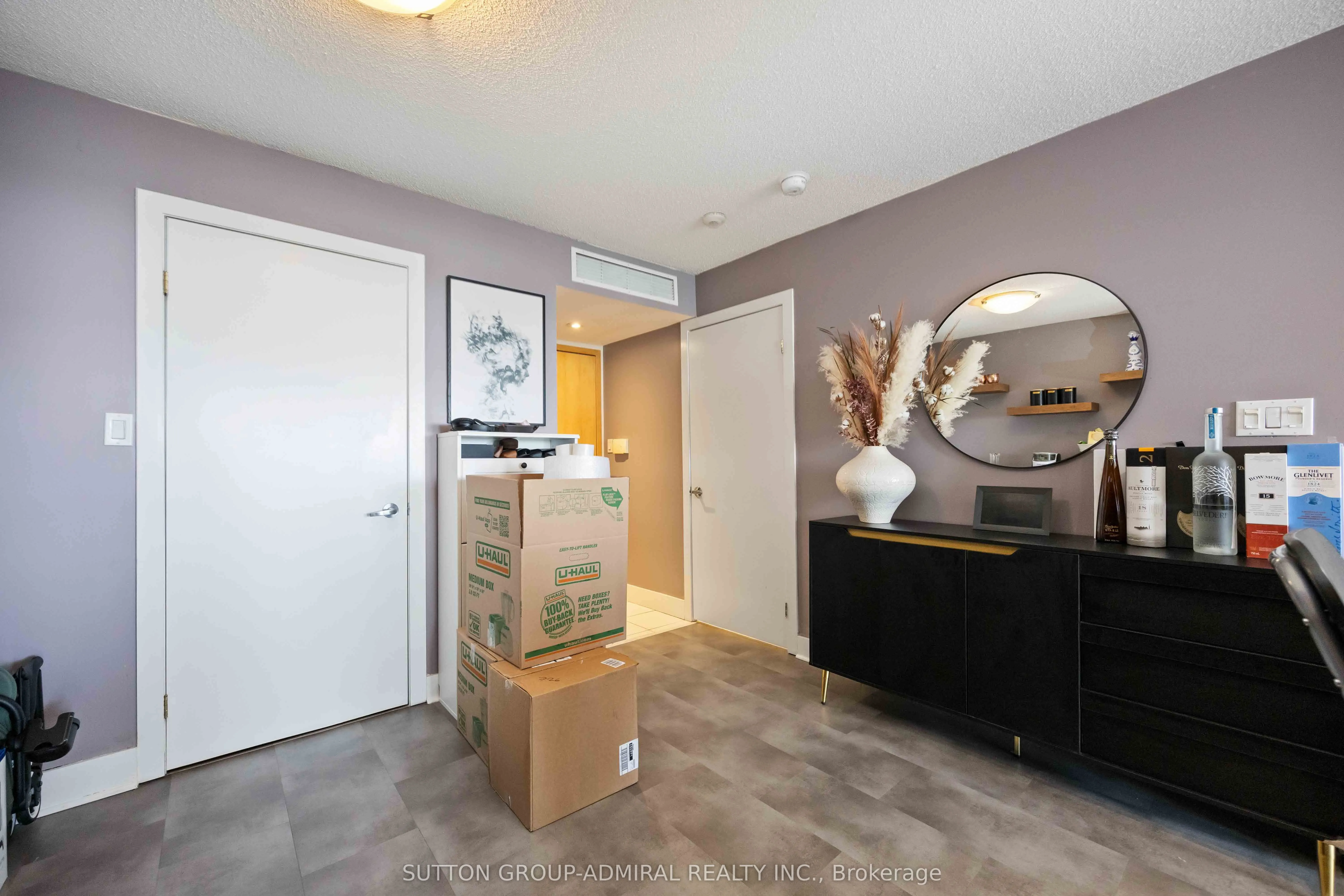 550 Queens Quay W, #726