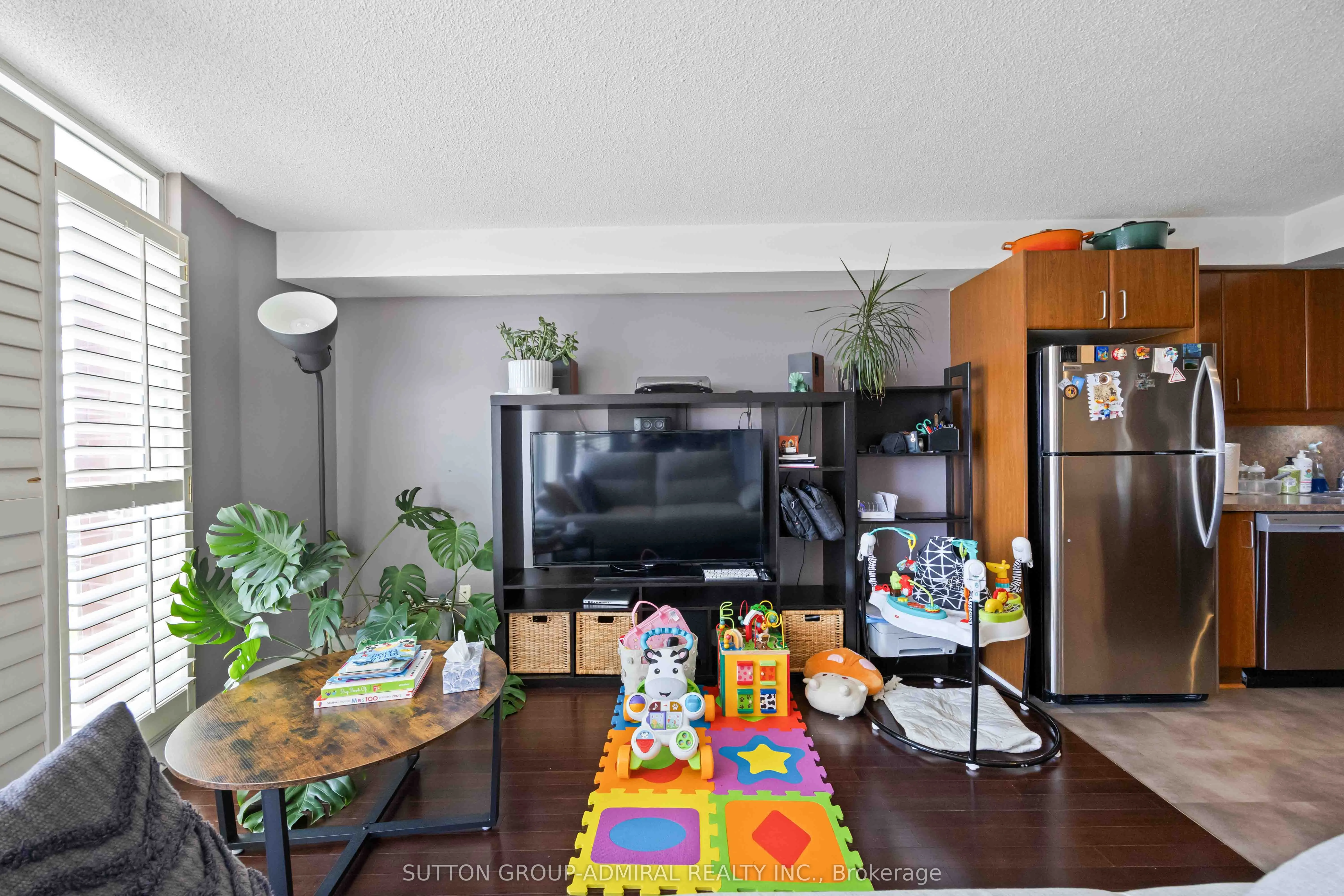 550 Queens Quay W, #726