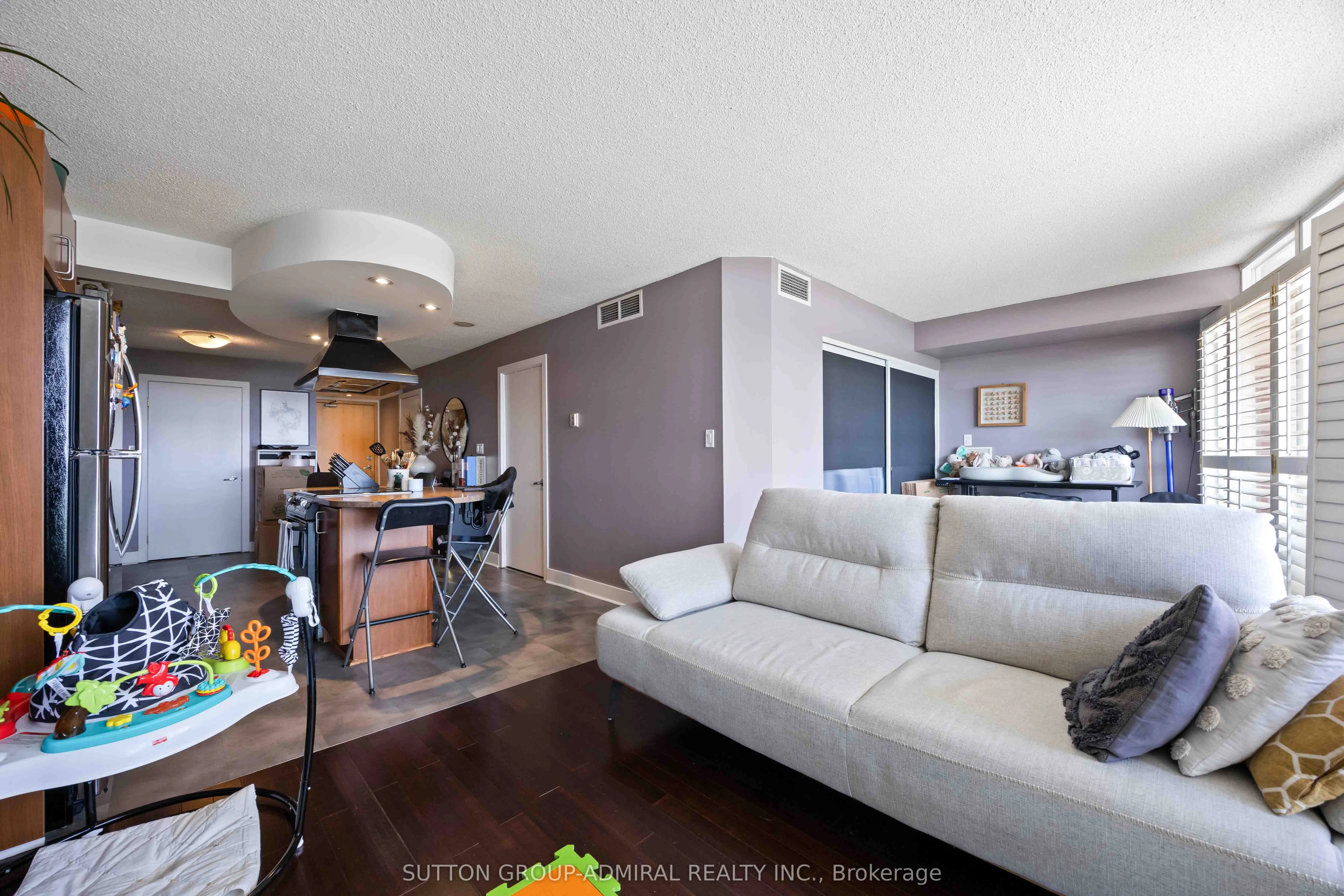 550 Queens Quay W, #726