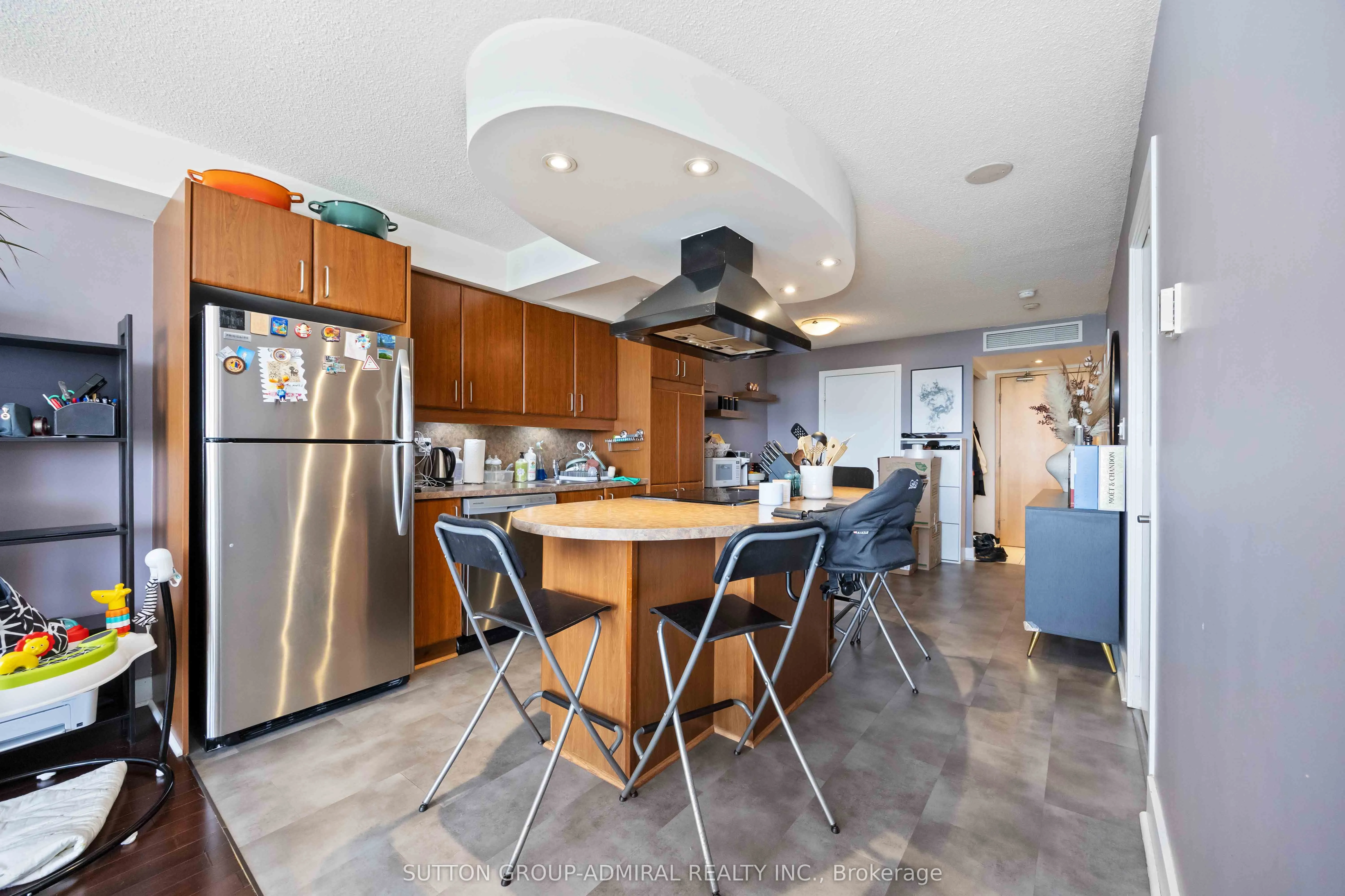 550 Queens Quay W, #726