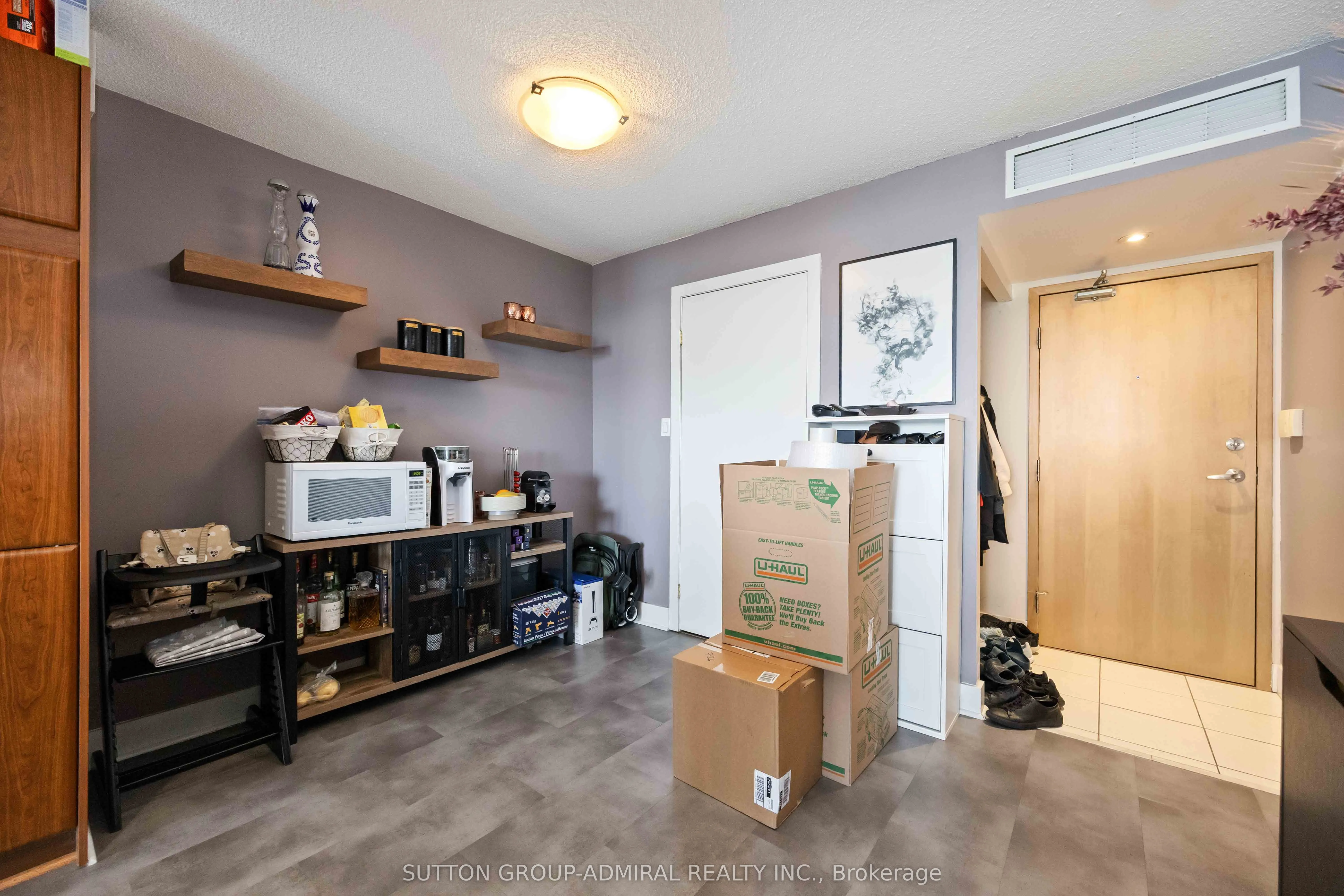 550 Queens Quay W, #726