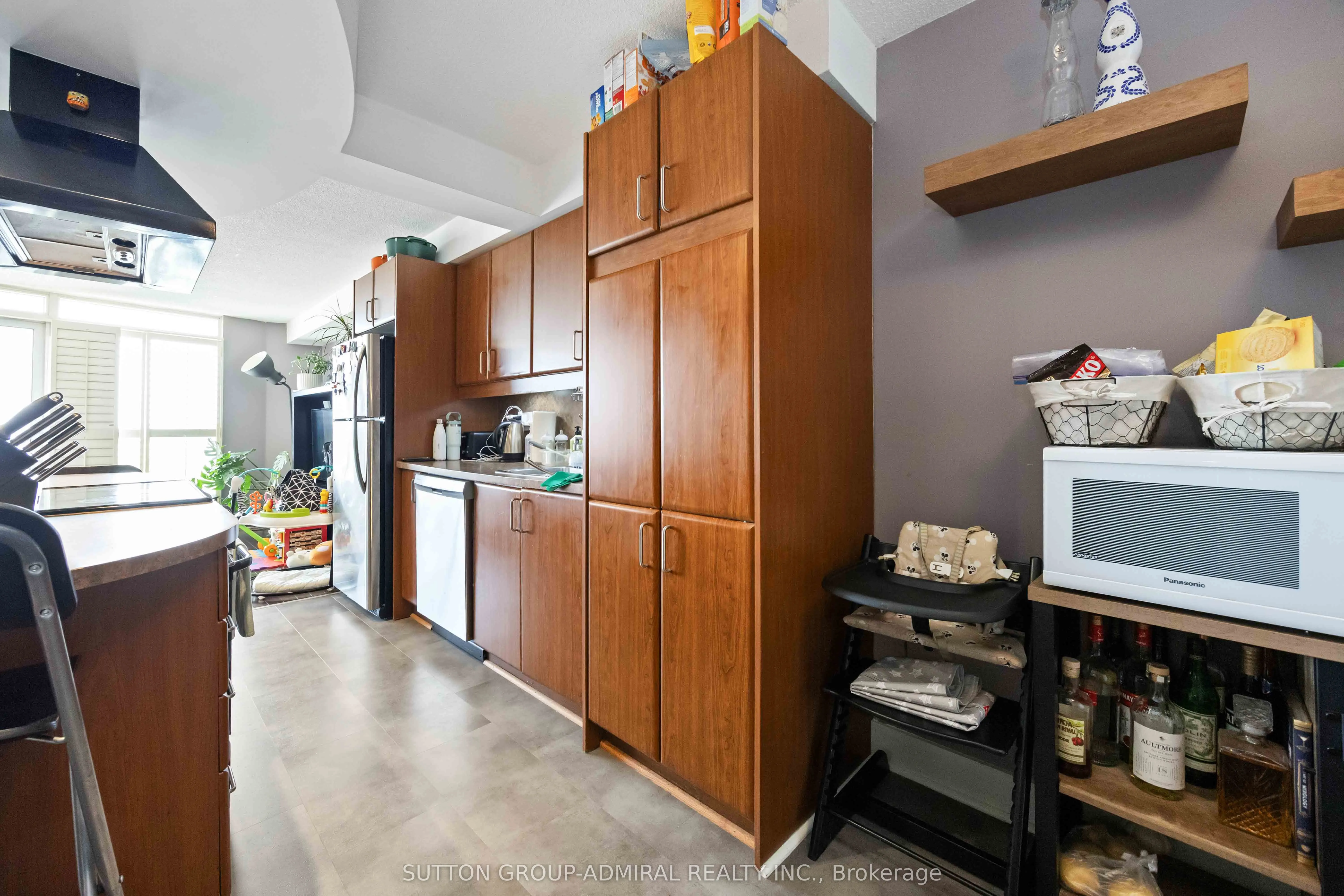 550 Queens Quay W, #726