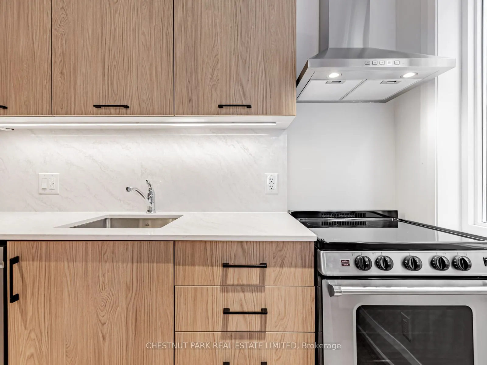 2528 Yonge Street, #1