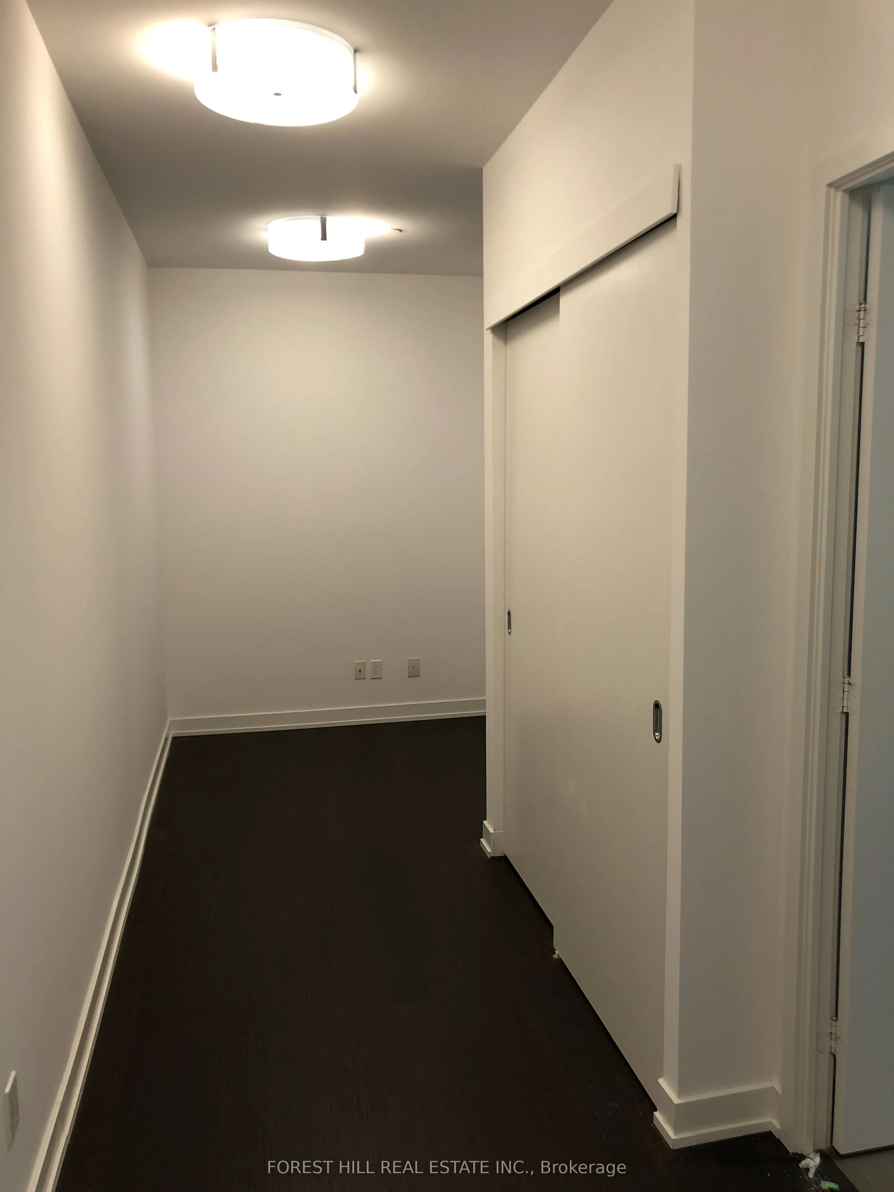 1030 King Street W, #437