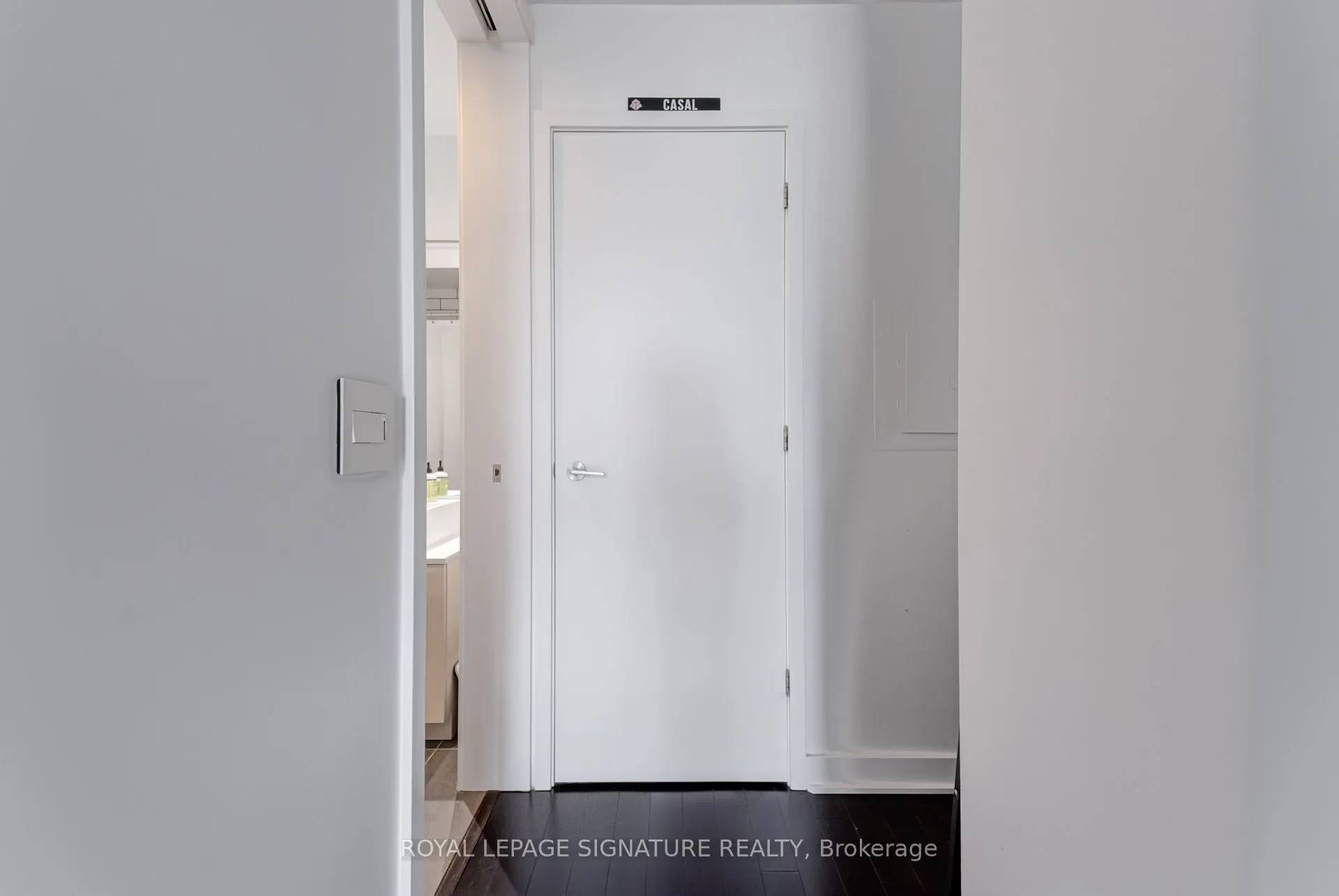 60 Bathurst Street, #707
