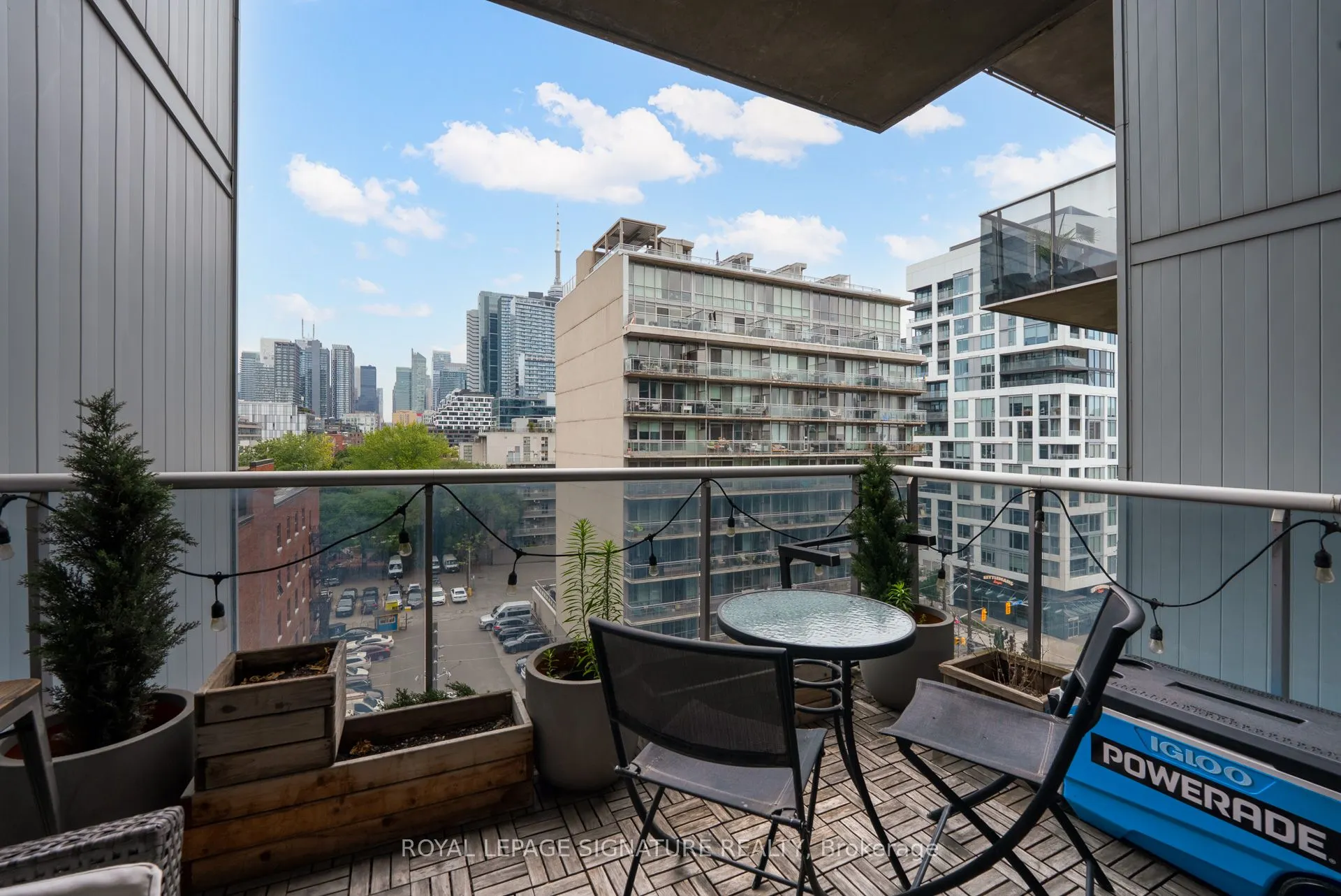 60 Bathurst Street, #707