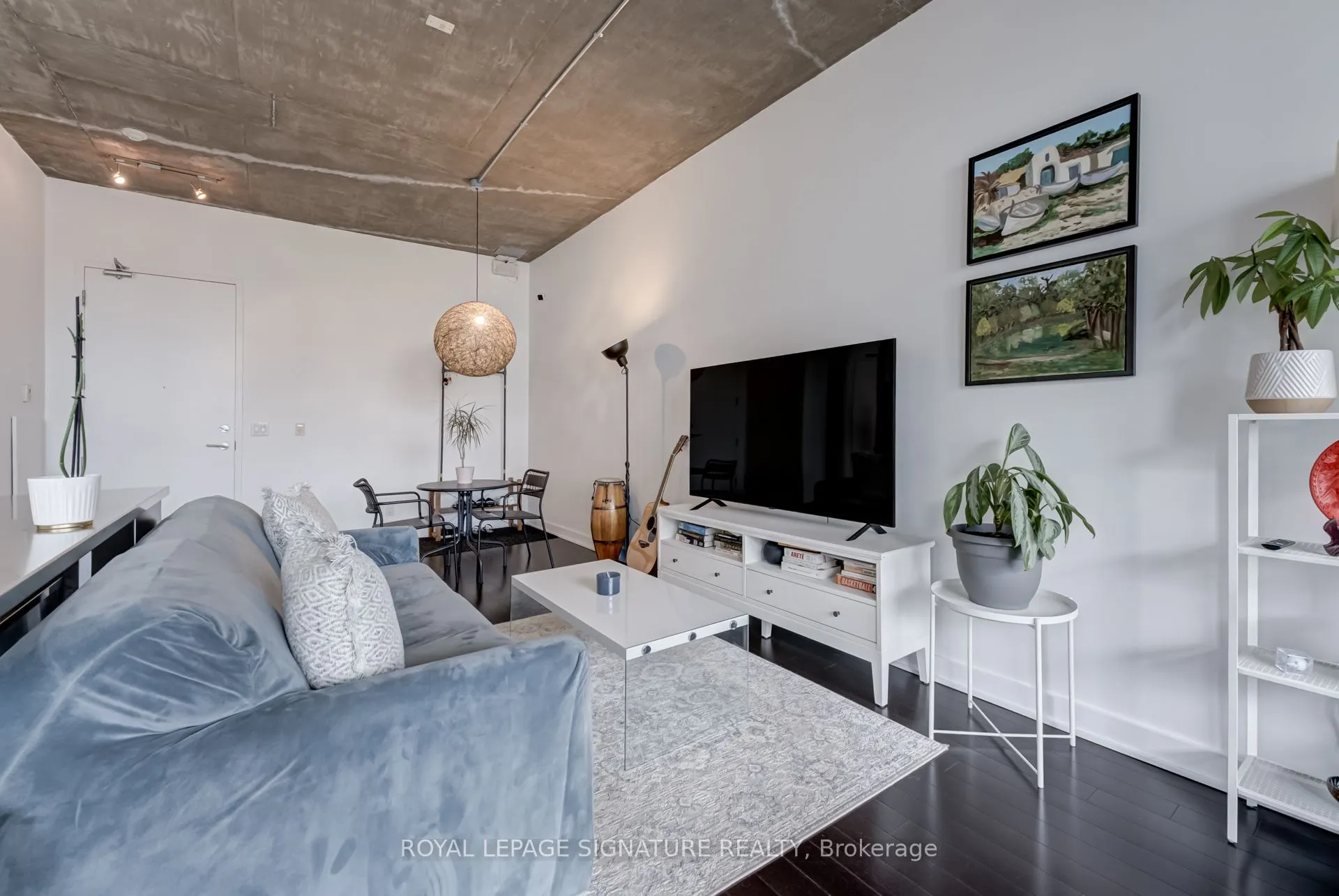 60 Bathurst Street, #707