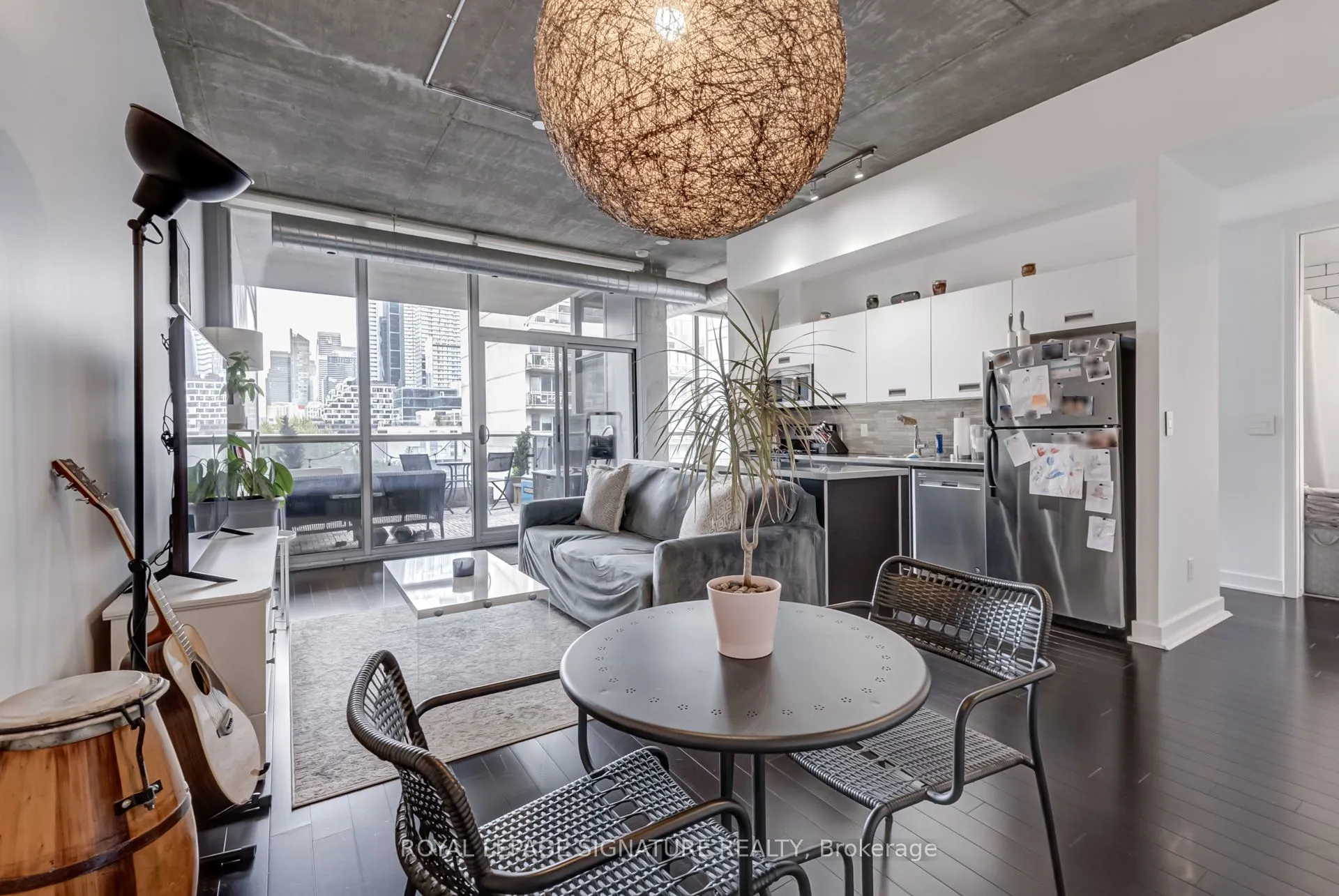 60 Bathurst Street, #707