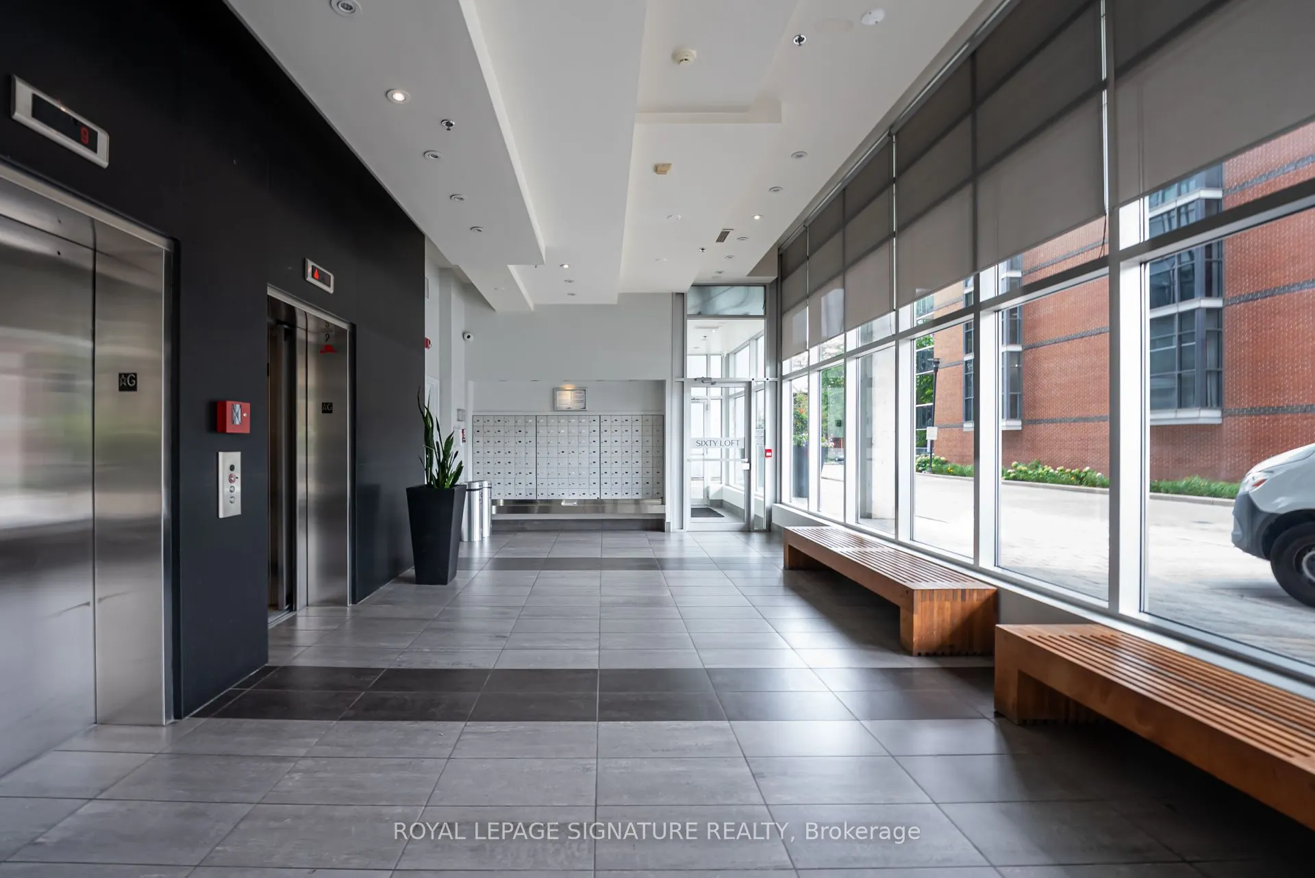 60 Bathurst Street, #707