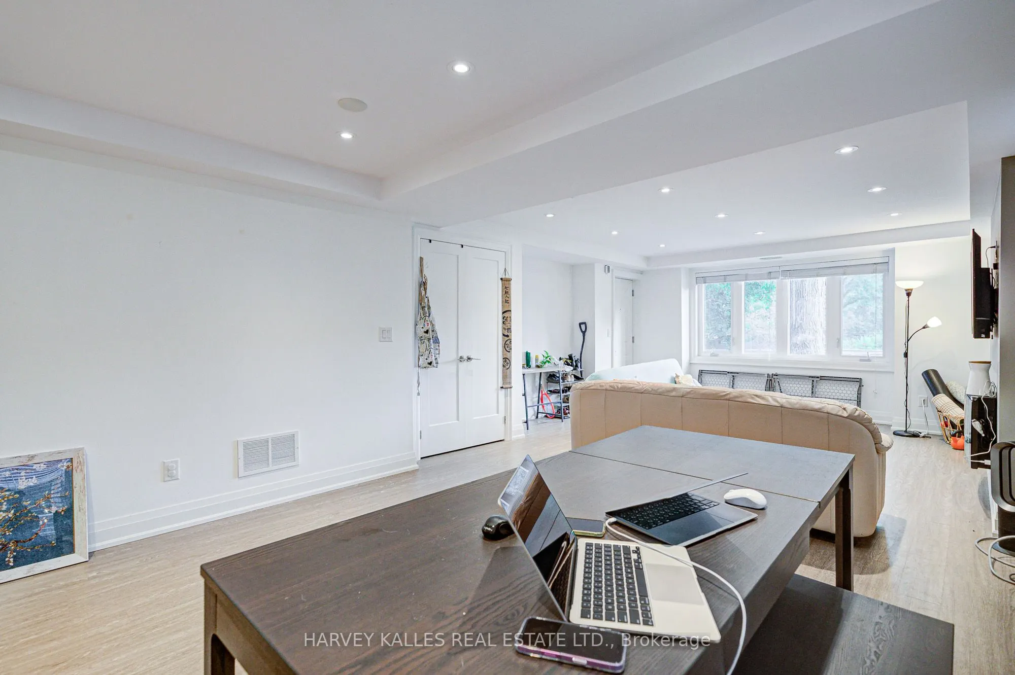 52 College View Avenue, #4