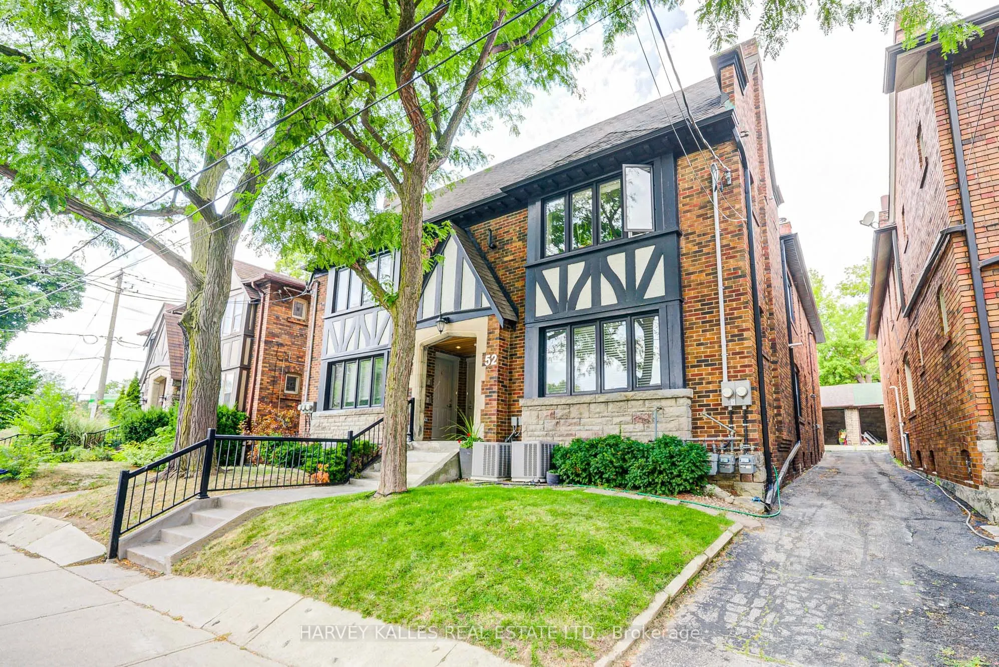 52 College View Avenue, #4