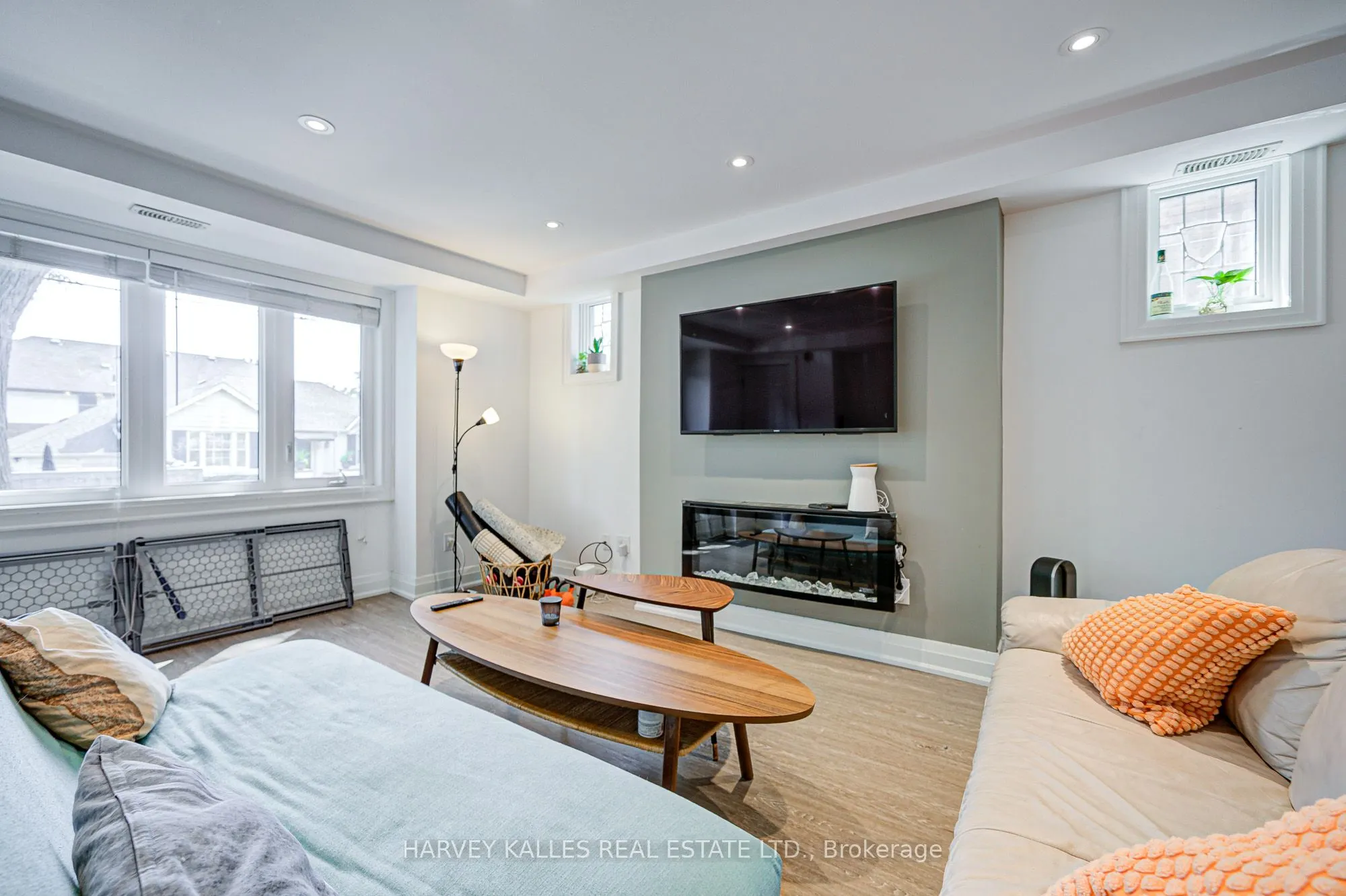 52 College View Avenue, #4
