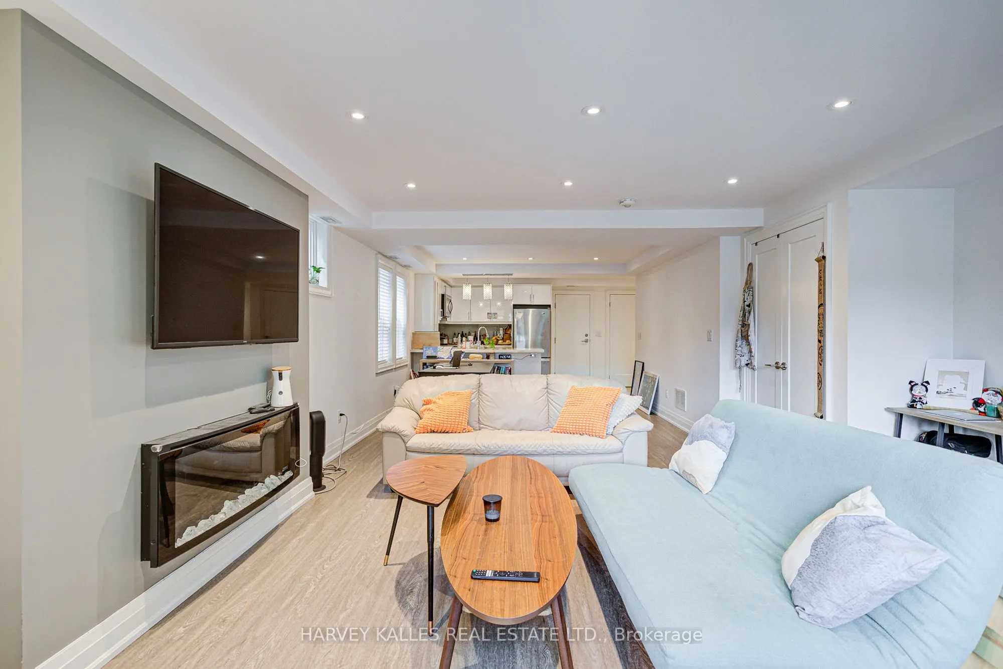52 College View Avenue, #4