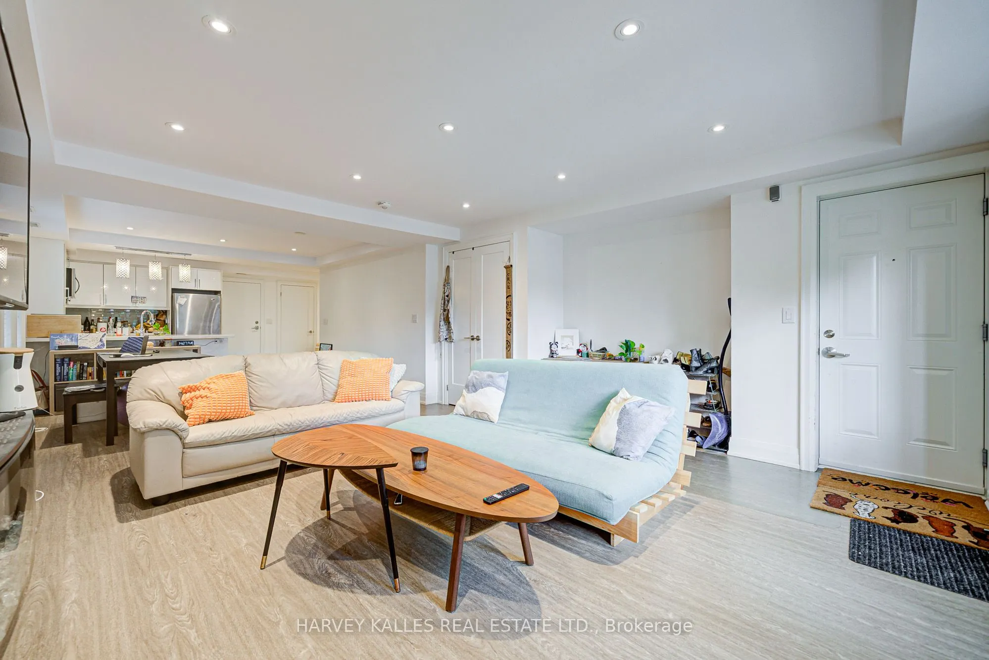 52 College View Avenue, #4
