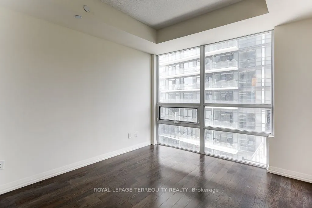 460 Adelaide Street E, #1118