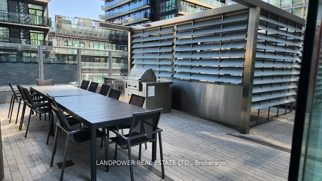 99 Broadway Avenue, #2811