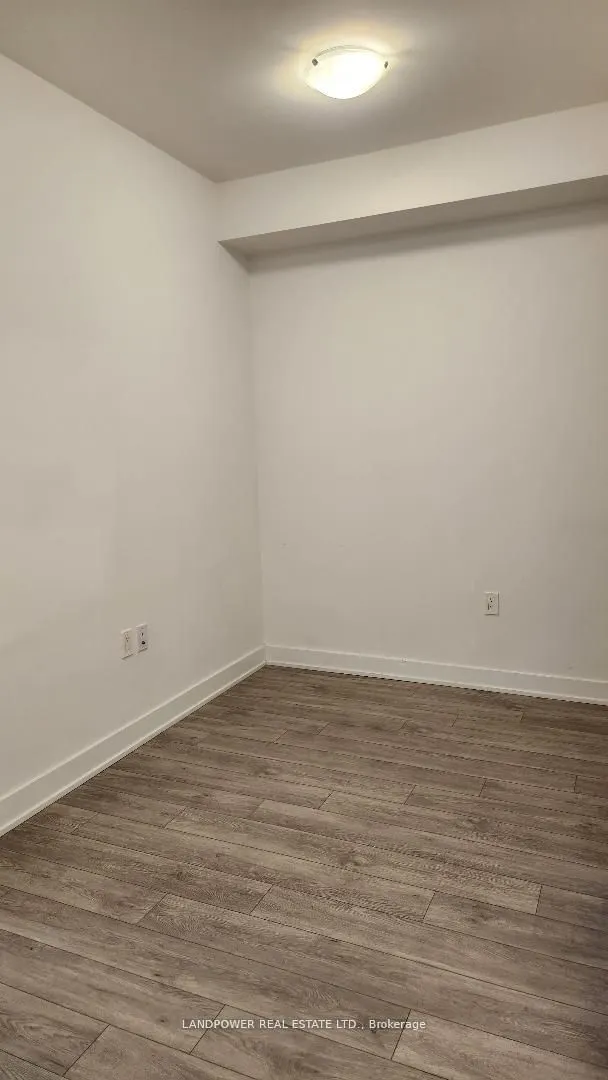 99 Broadway Avenue, #2811