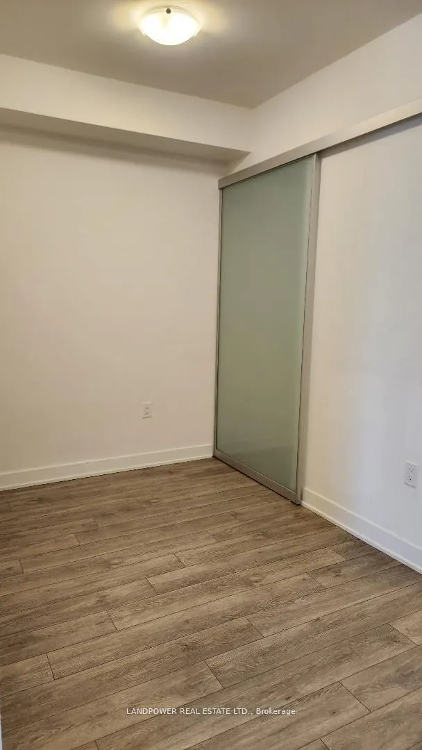 99 Broadway Avenue, #2811