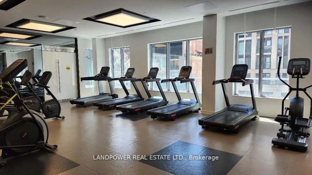 99 Broadway Avenue, #2811