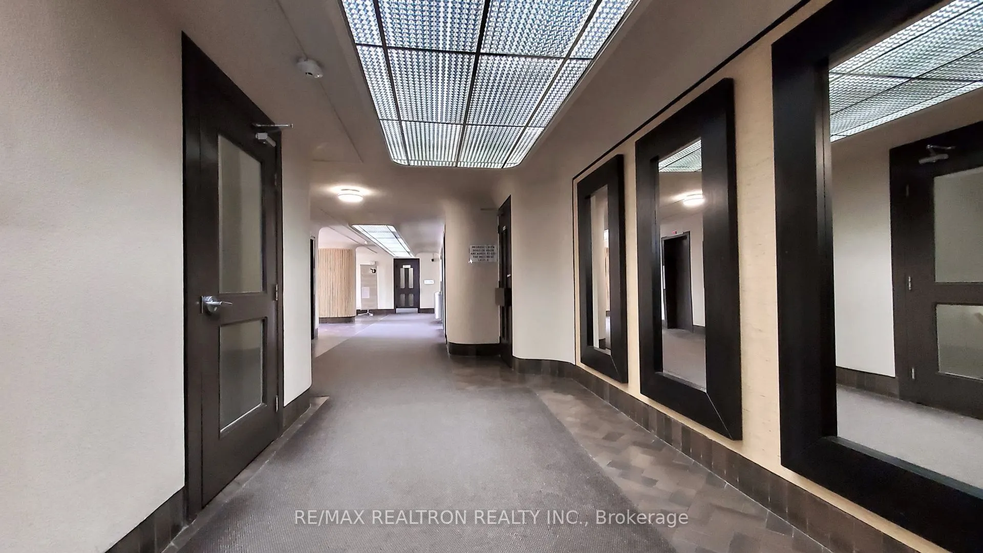 1 Massey Square, #2419