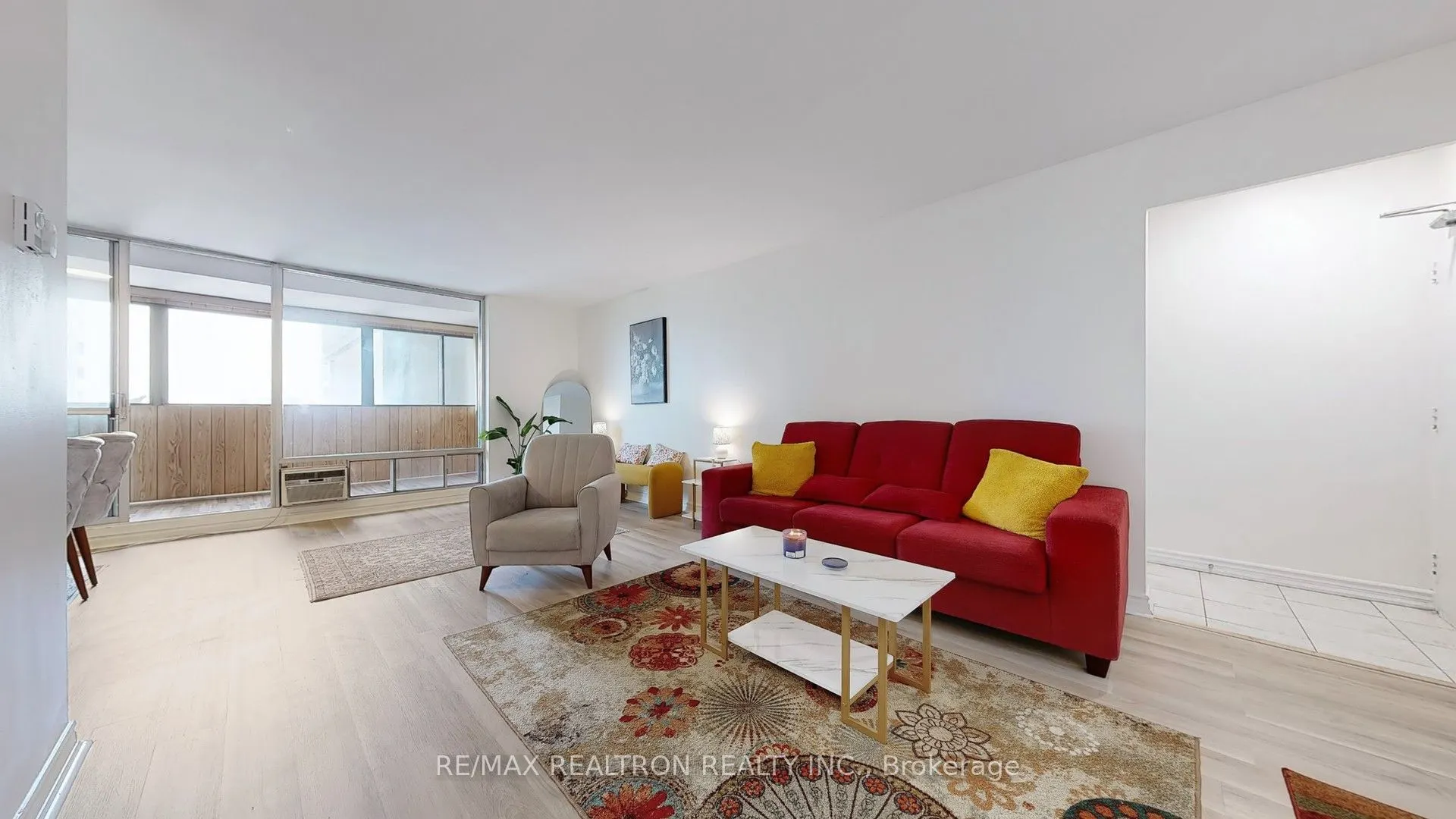 1 Massey Square, #2419