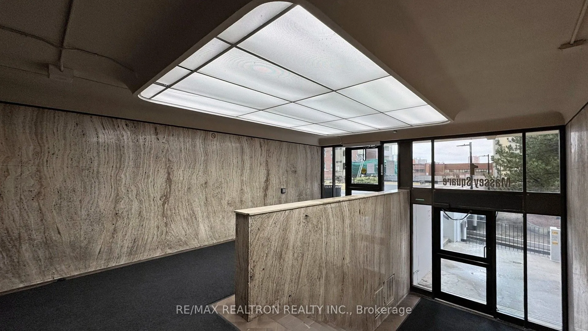 1 Massey Square, #2419