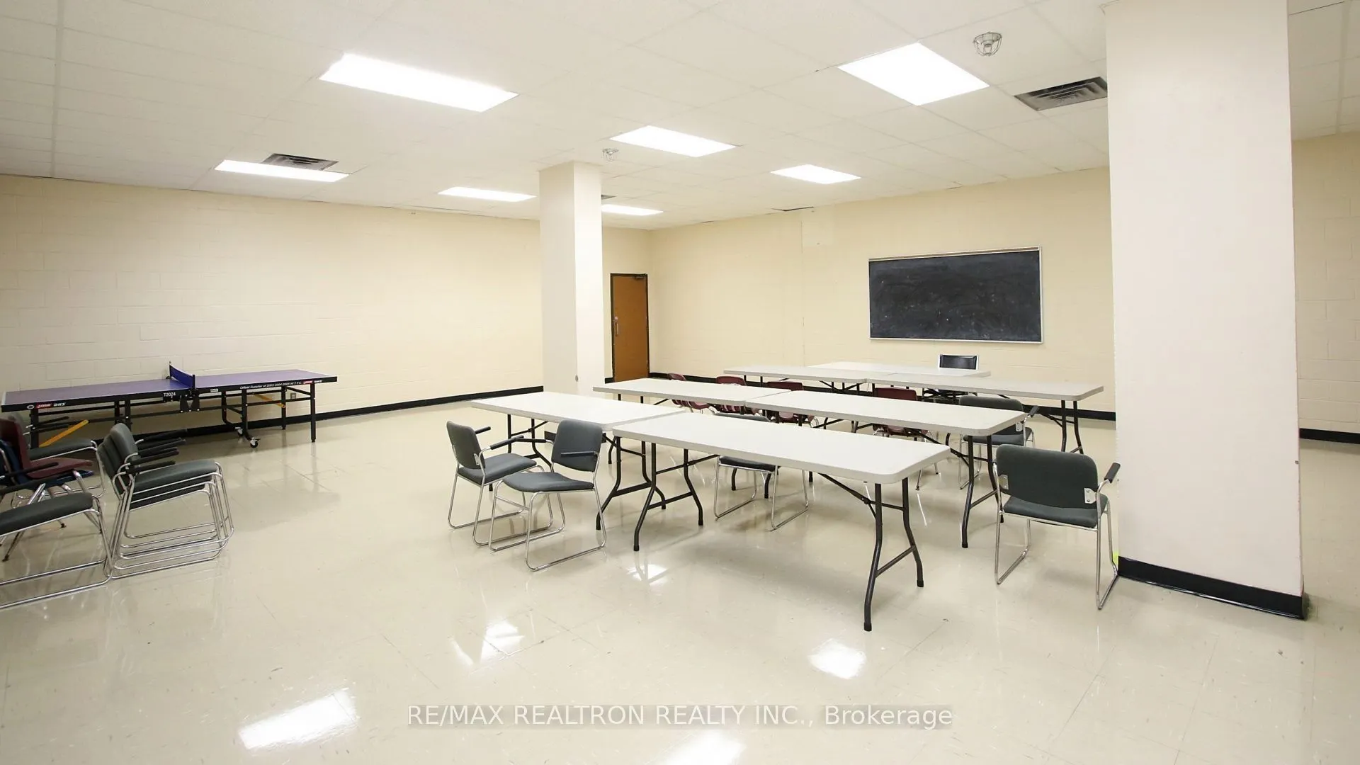 1 Massey Square, #2419