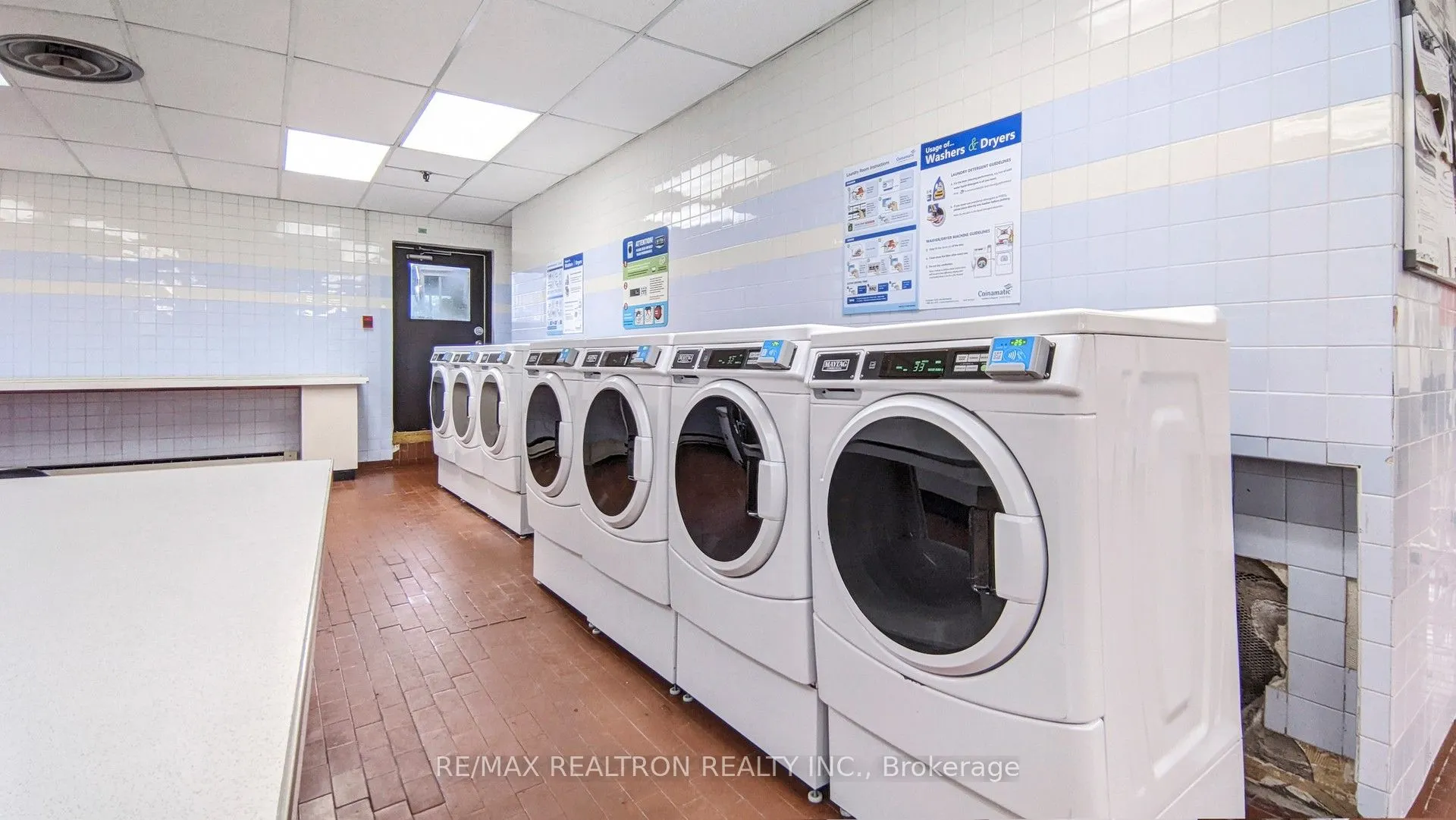 1 Massey Square, #2419