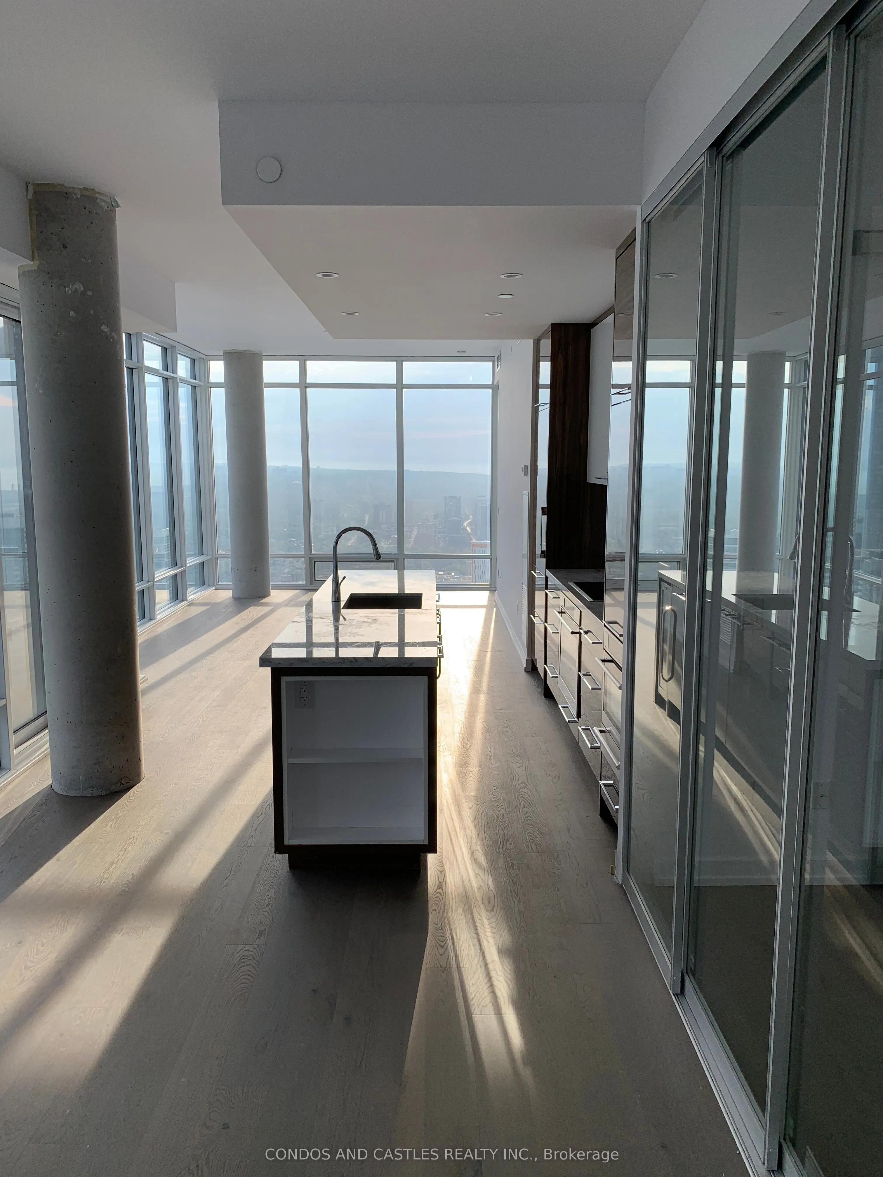 488 University Avenue, #5301